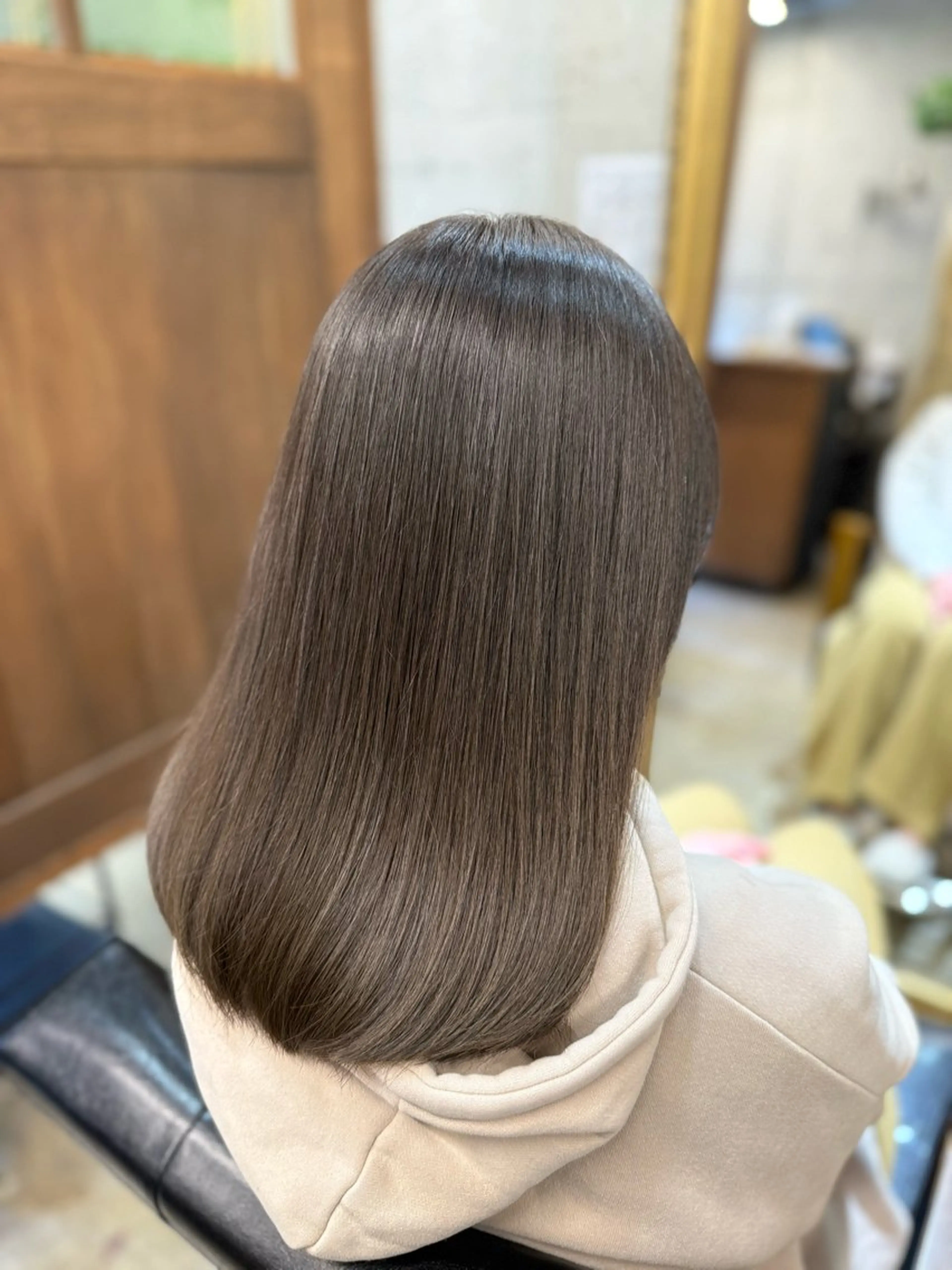 セミロング カラー 髪質改善 カット ヘアカラー トリートメント Cadre新小岩🫧 栗原葵のヘアスタイル