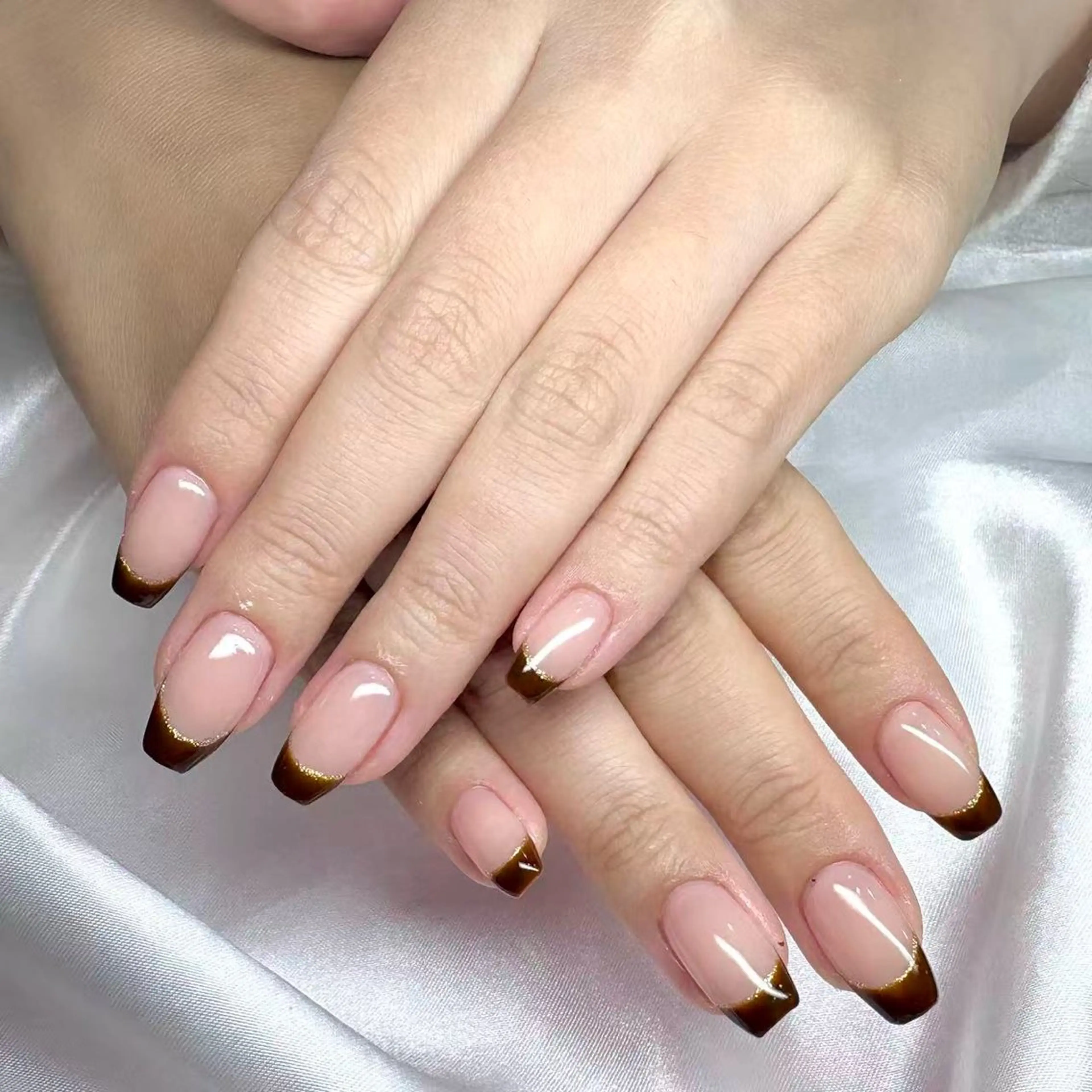 ネイル H’ami nailsalon 新大久保店所属・リサ 長さだし✨のネイルデザイン