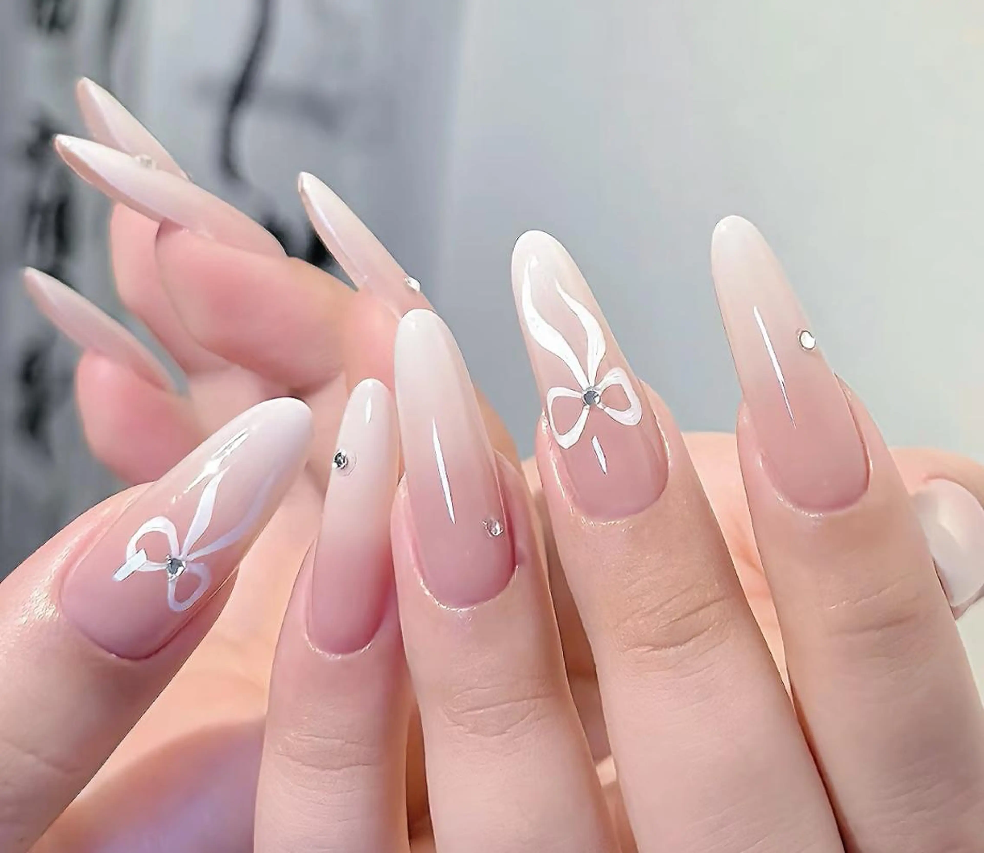 ネイル ハンドネイル 🎀 Ayaka_nailのネイルデザイン