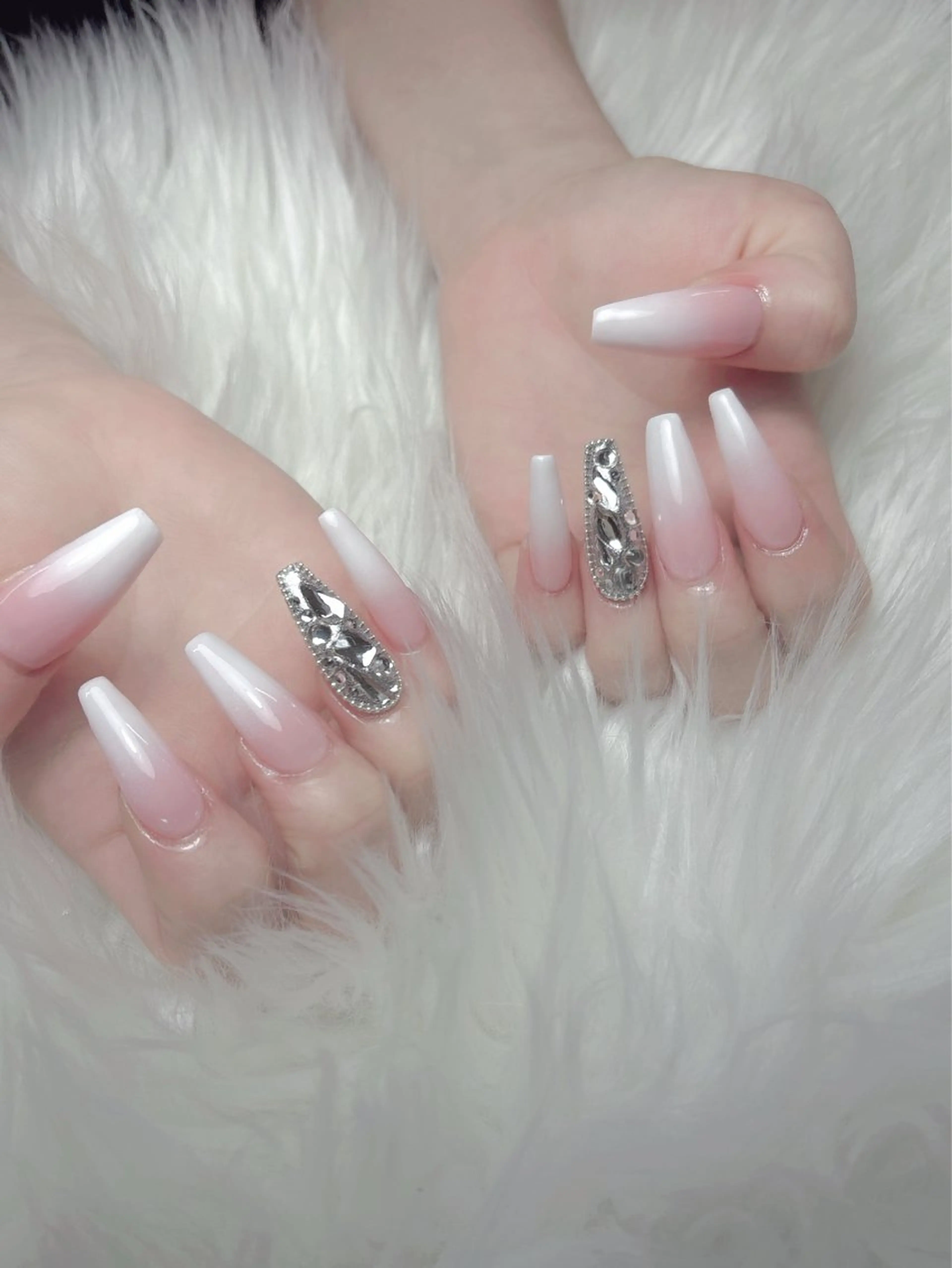 ネイル W&nail  slon所属・W·mai nail 関内のネイルデザイン