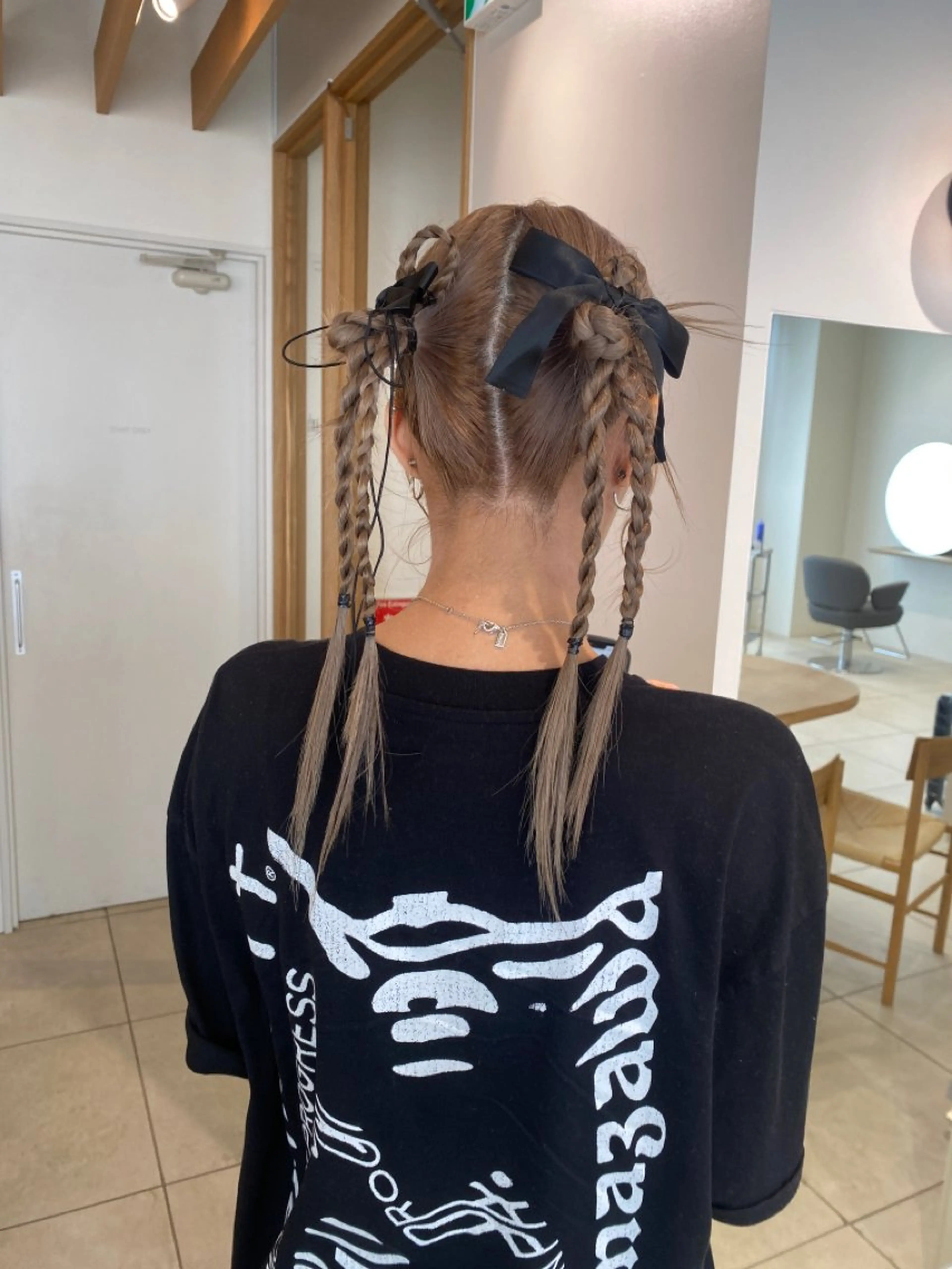 ロング ヘアアレンジ 三つ編み キタ リオナのヘアスタイル