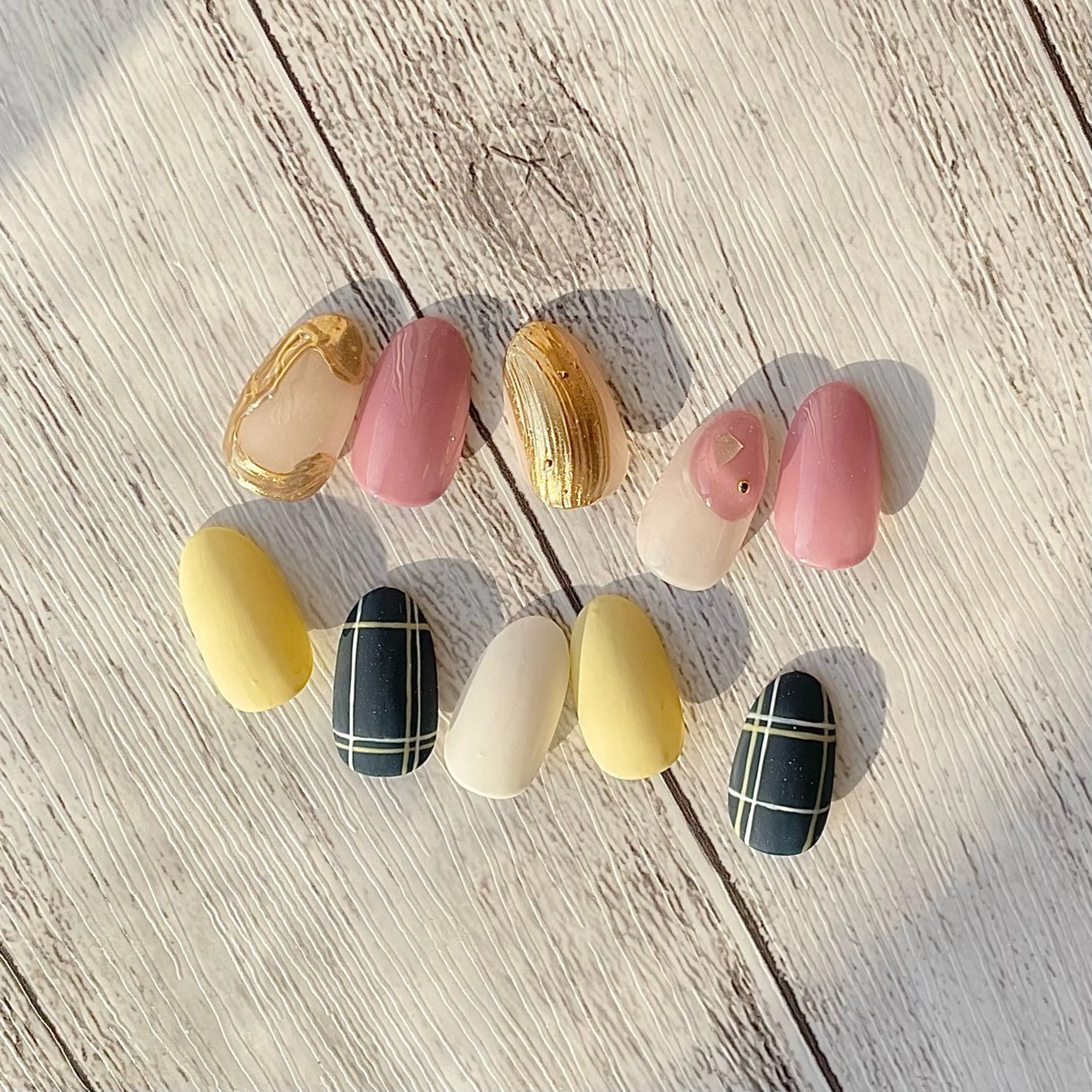 ネイル ハンドネイル Nailsalon BLOOM🌷 山崎のネイルデザイン