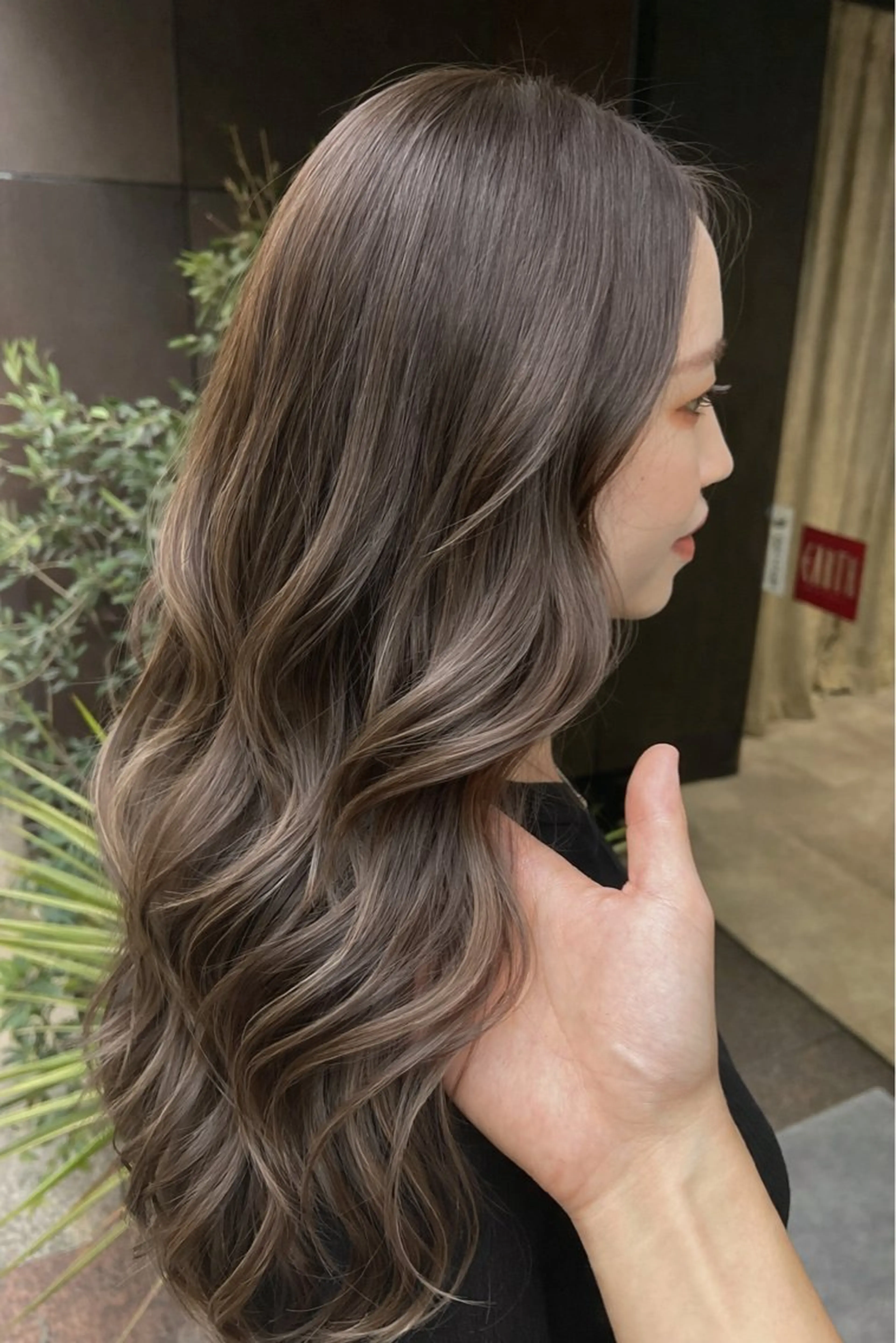 カラー 透明感のある艶髪なら 矢場町駅4番出口すぐのヘアスタイル