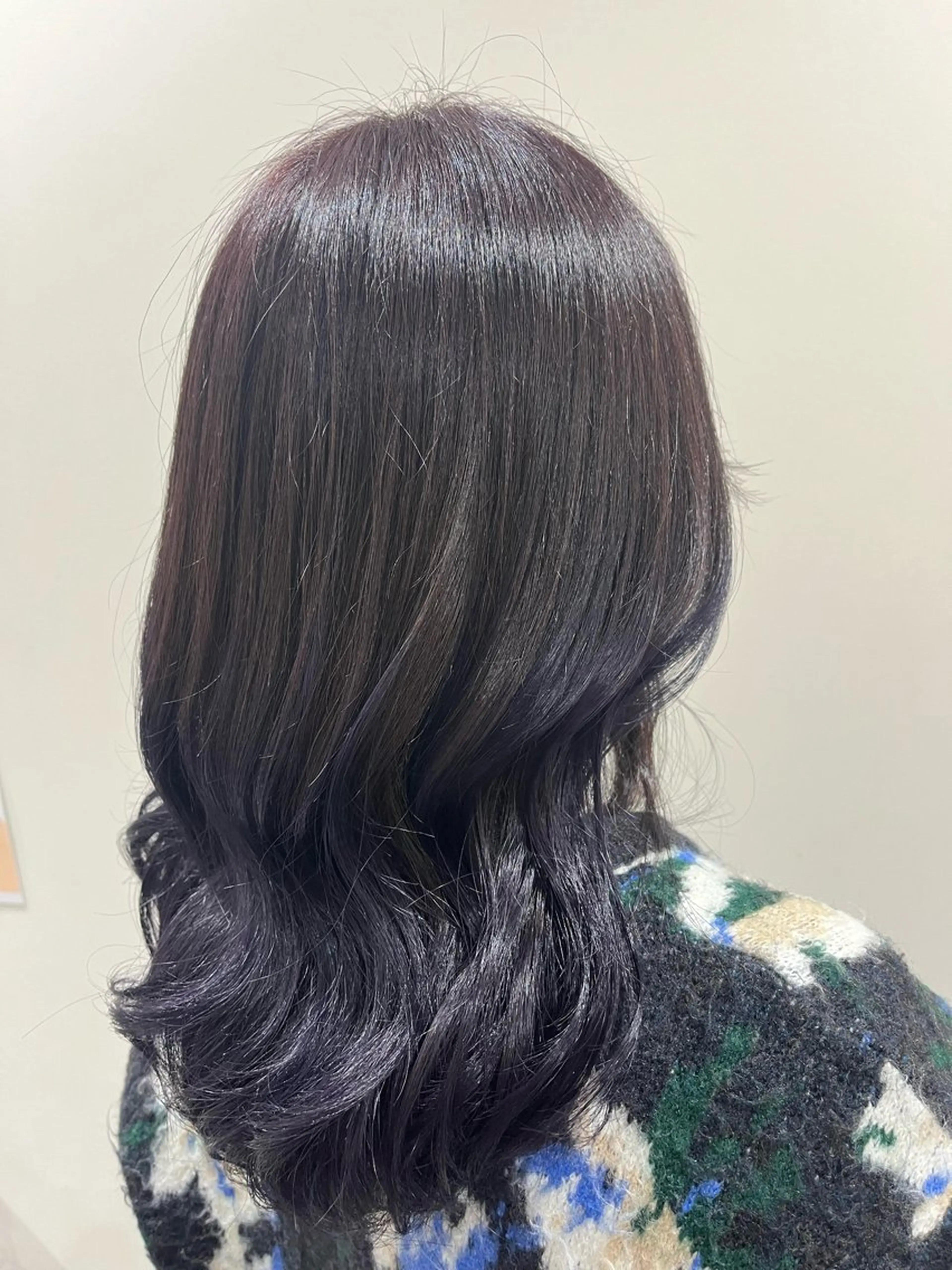 セミロング カラー ブリーチ ブルーカラー ブルーラベンダー グラデーションカラー ラベンダーカラー ヘアカラー トリートメント Eleanor 池袋 🧸Madoka🧸のヘアスタイル