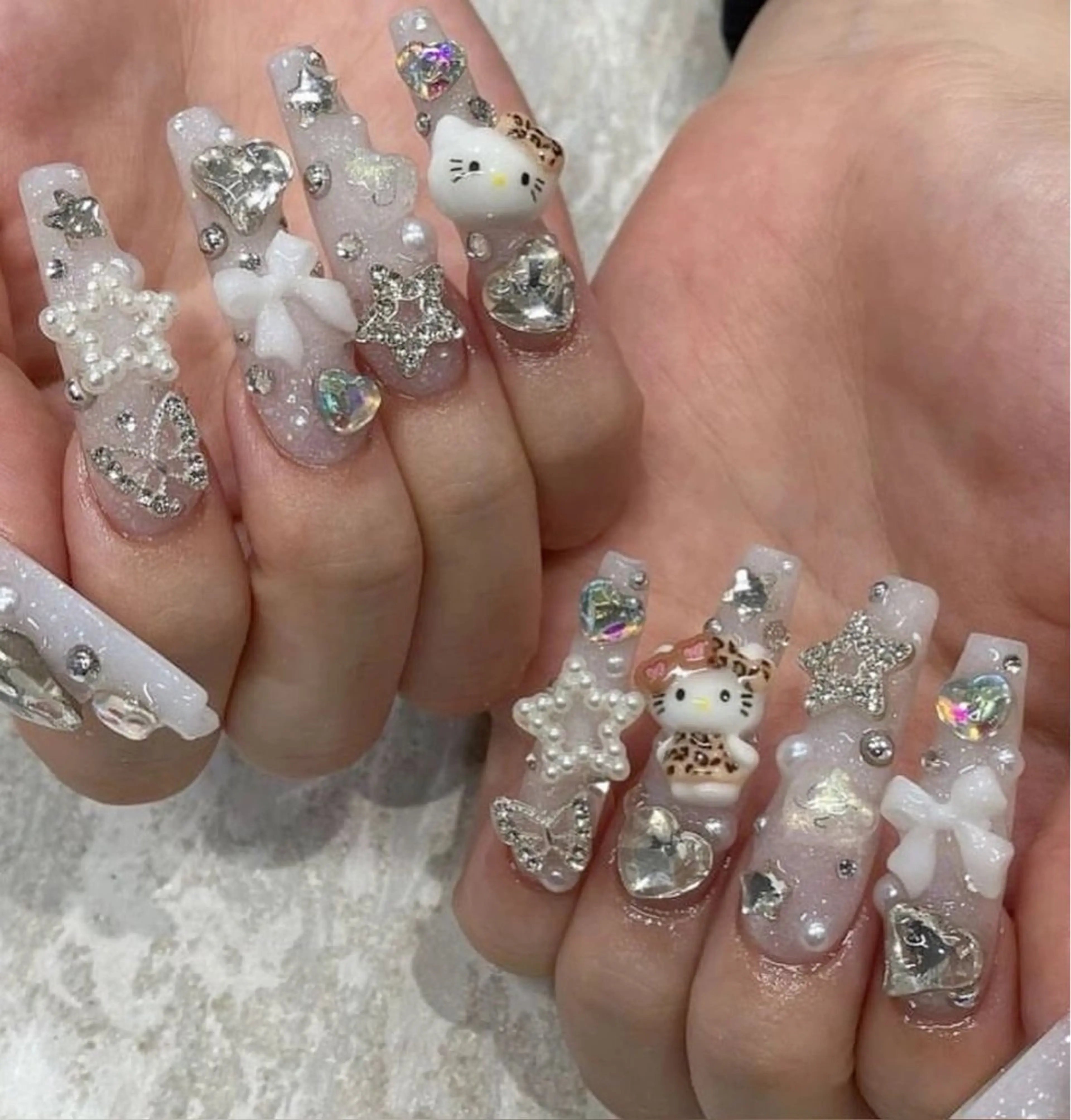 ネイル グラデーション ラメ(グリッター) マグネットネイル ミラーネイル ニュアンスネイル ハンドネイル Lumi de nails所属・Lumi de nailsのネイルデザイン