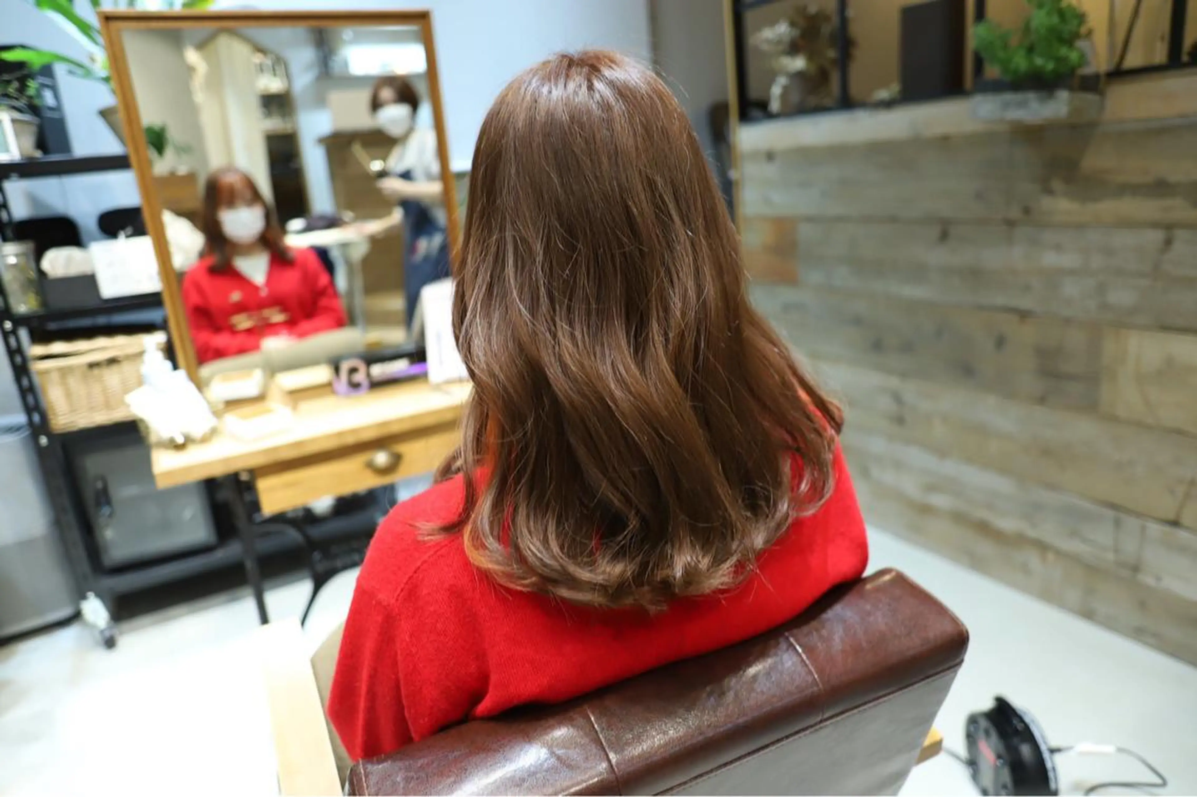 ロング カラー アッシュ ベージュカラー ブラウンカラー ブラウンベージュ Loma ミレイのヘアスタイル