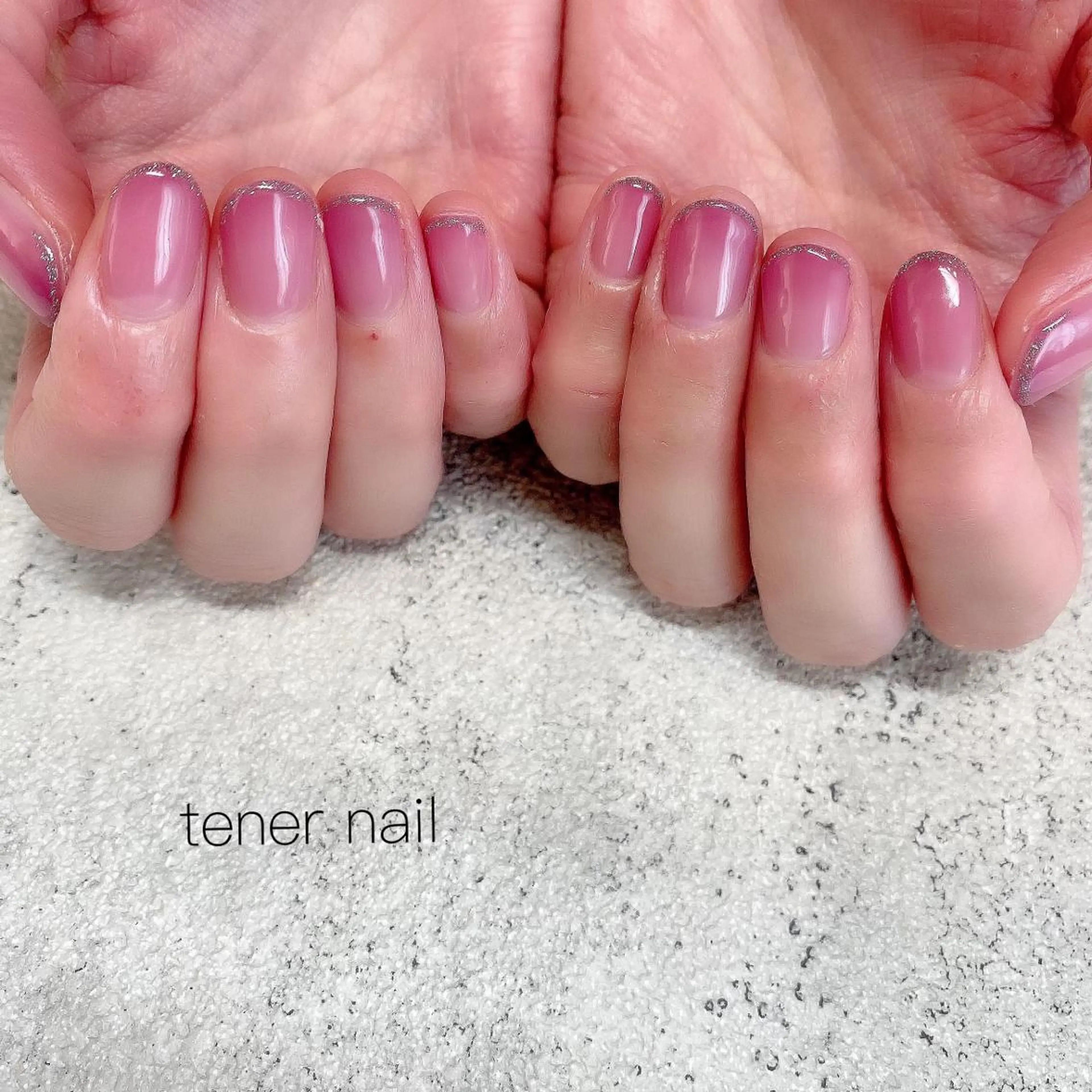 ネイル フラッシュネイル フレンチネイル ラメ(グリッター) ピンク tener  nail  テネルネイル所属・テネルネイル tener nailのネイルデザイン