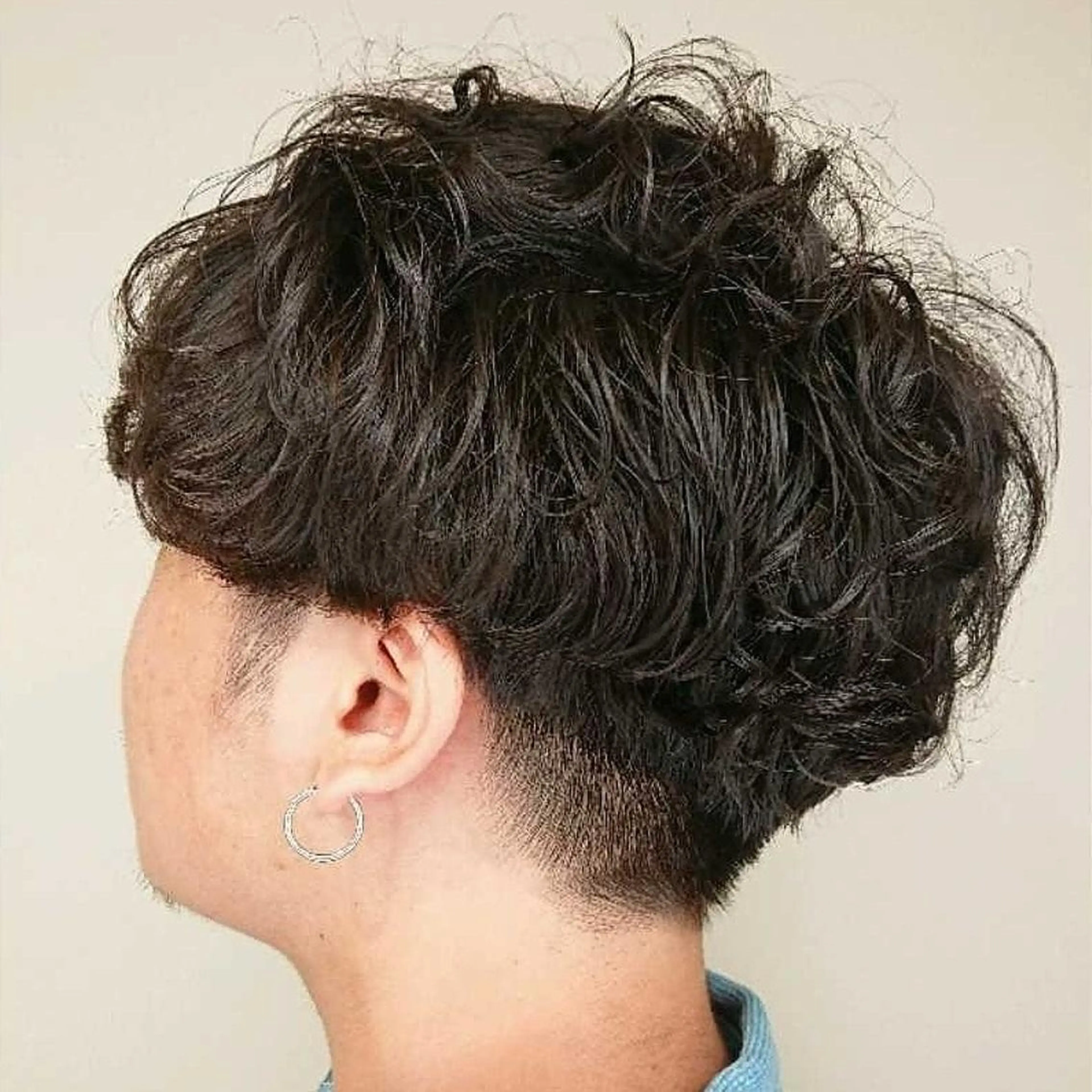 メンズ パーマ メンズブリーチ マッシュ メンズパーマ スパイラルパーマ ブリーチ/ヘアケア/ 艶髪/イギチハルのヘアスタイル