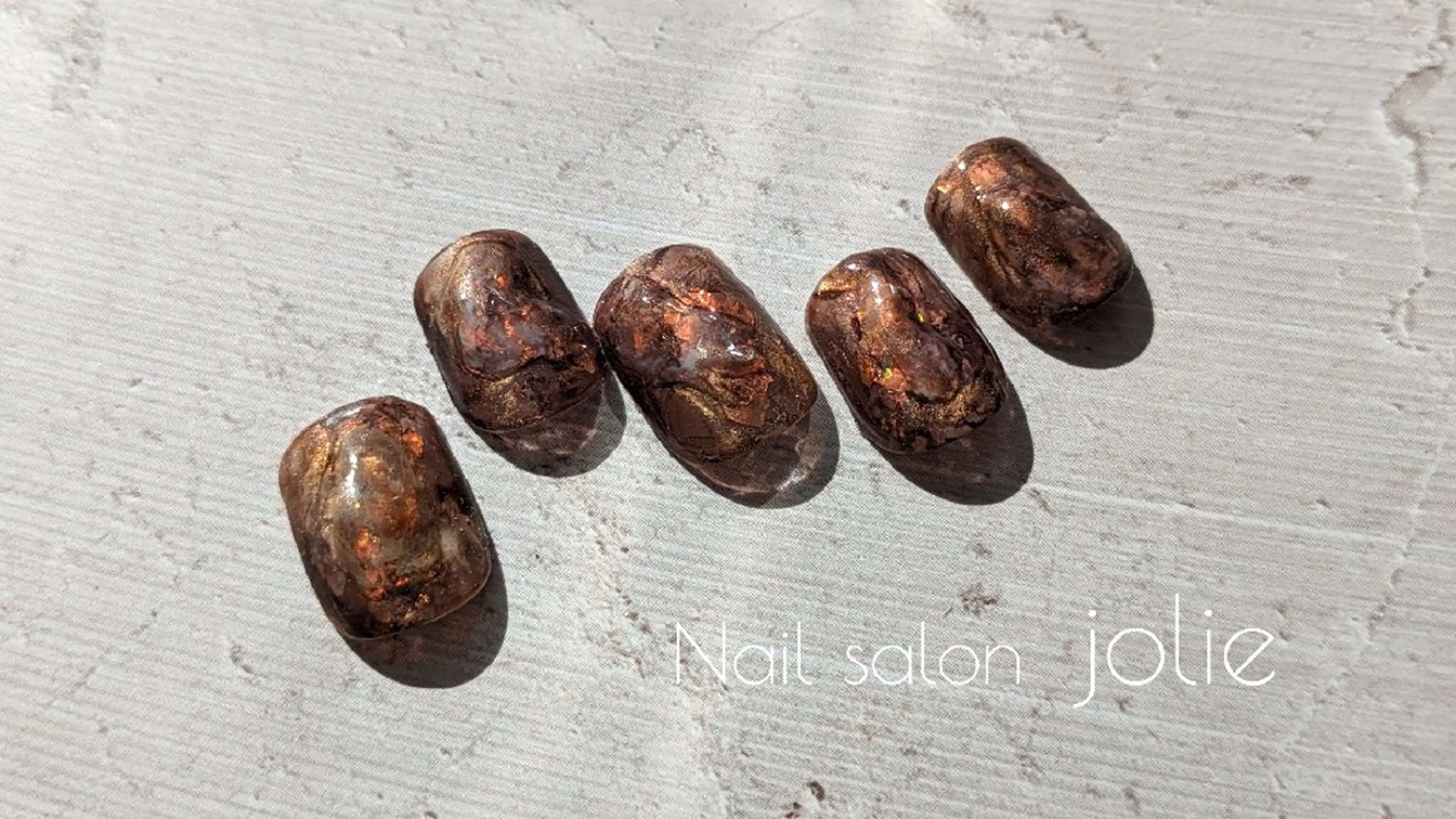 ネイル ニュアンスネイル jolie  ISIHARAのネイルデザイン