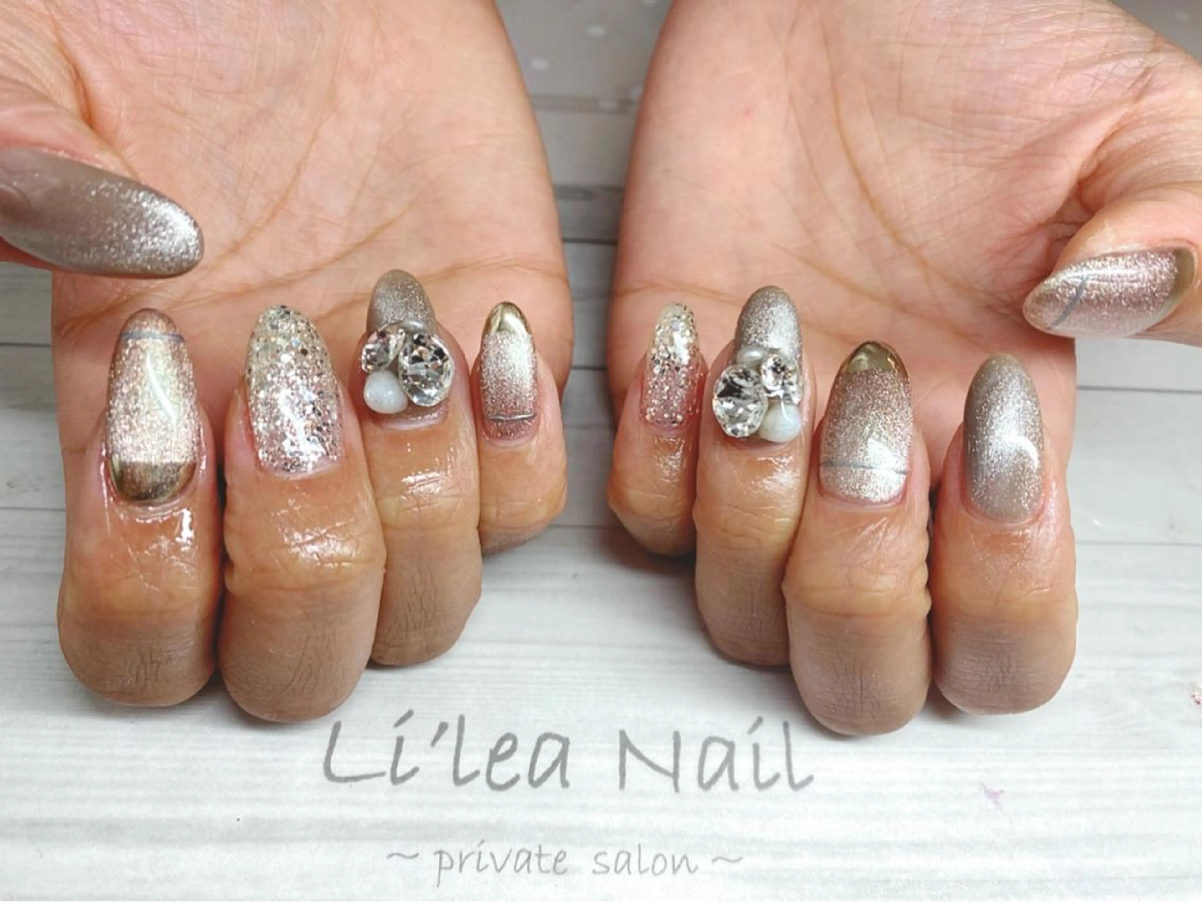 ネイル Li'leaNail AINAのネイルデザイン