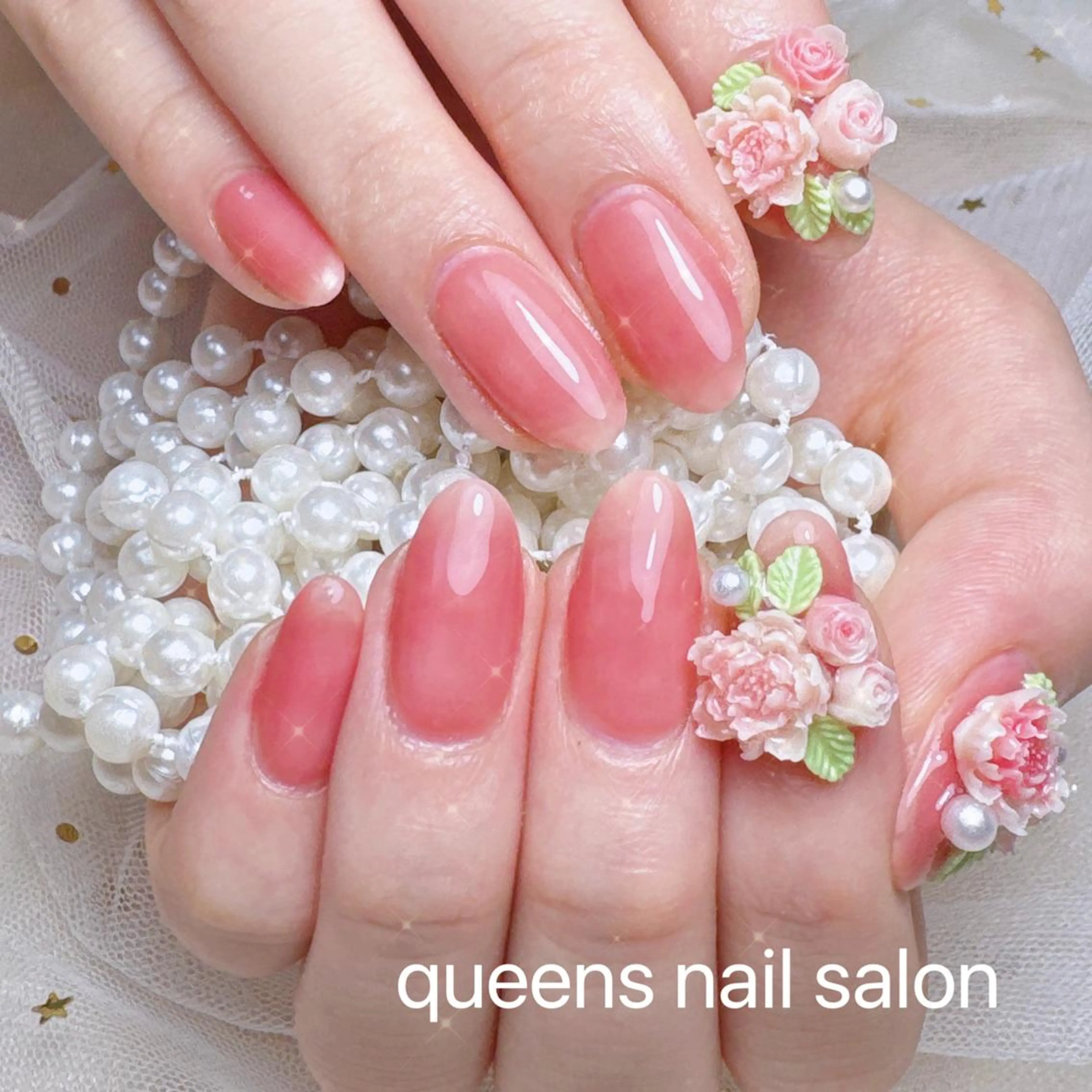 ネイル queensnail 🧸mikiのネイルデザイン