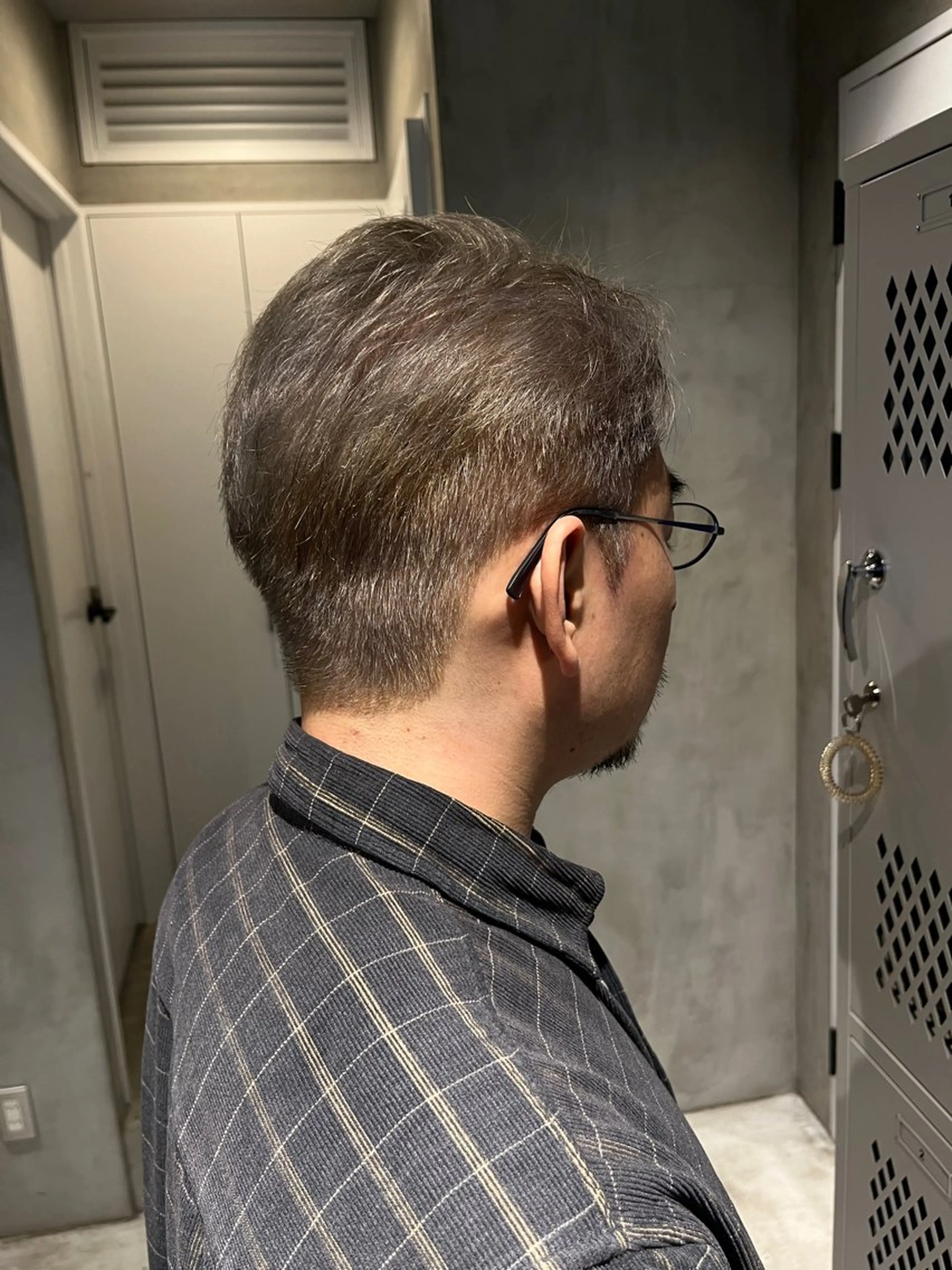 カラー ブリーチ ダブルカラー グレージュ シルバー シルバーグレージュ ヘアカラー elima 調布所属・ちせ/ 透明感カラー /調布˚ 🦢₊✧のヘアスタイル