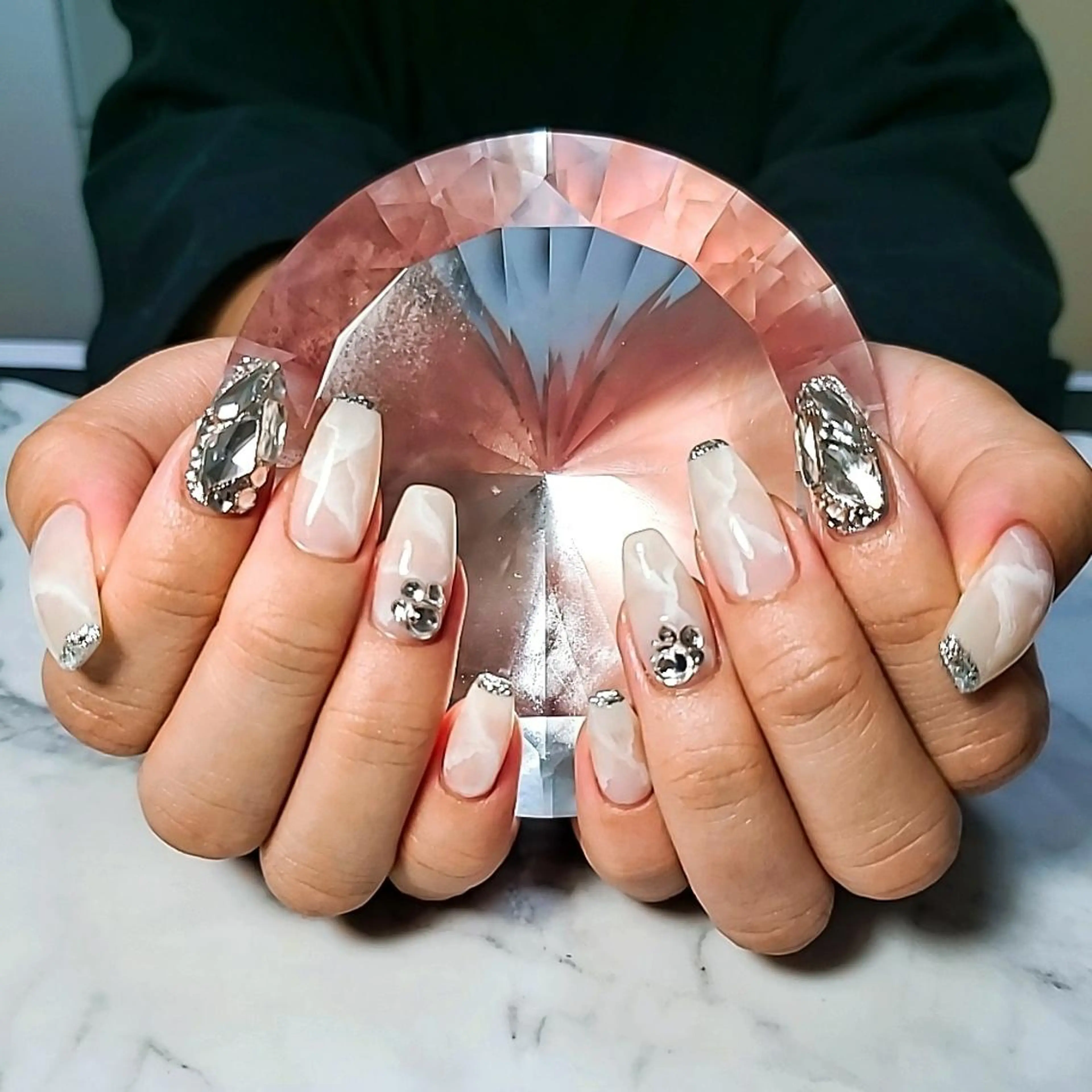 ネイル ビジュード ネイルのネイルデザイン