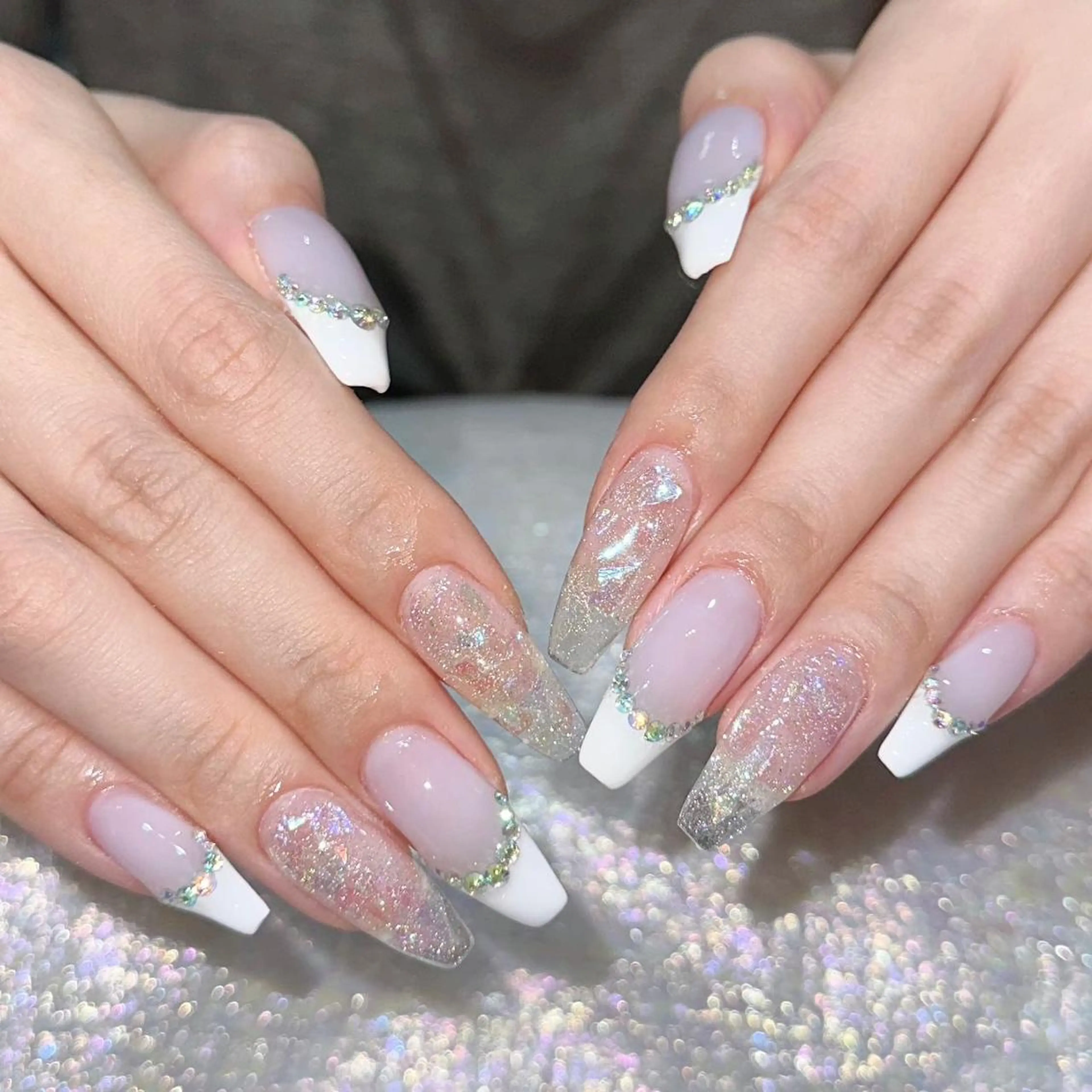 ネイル 長さ出し ネイルチップ Queen's ゆなのネイルデザイン