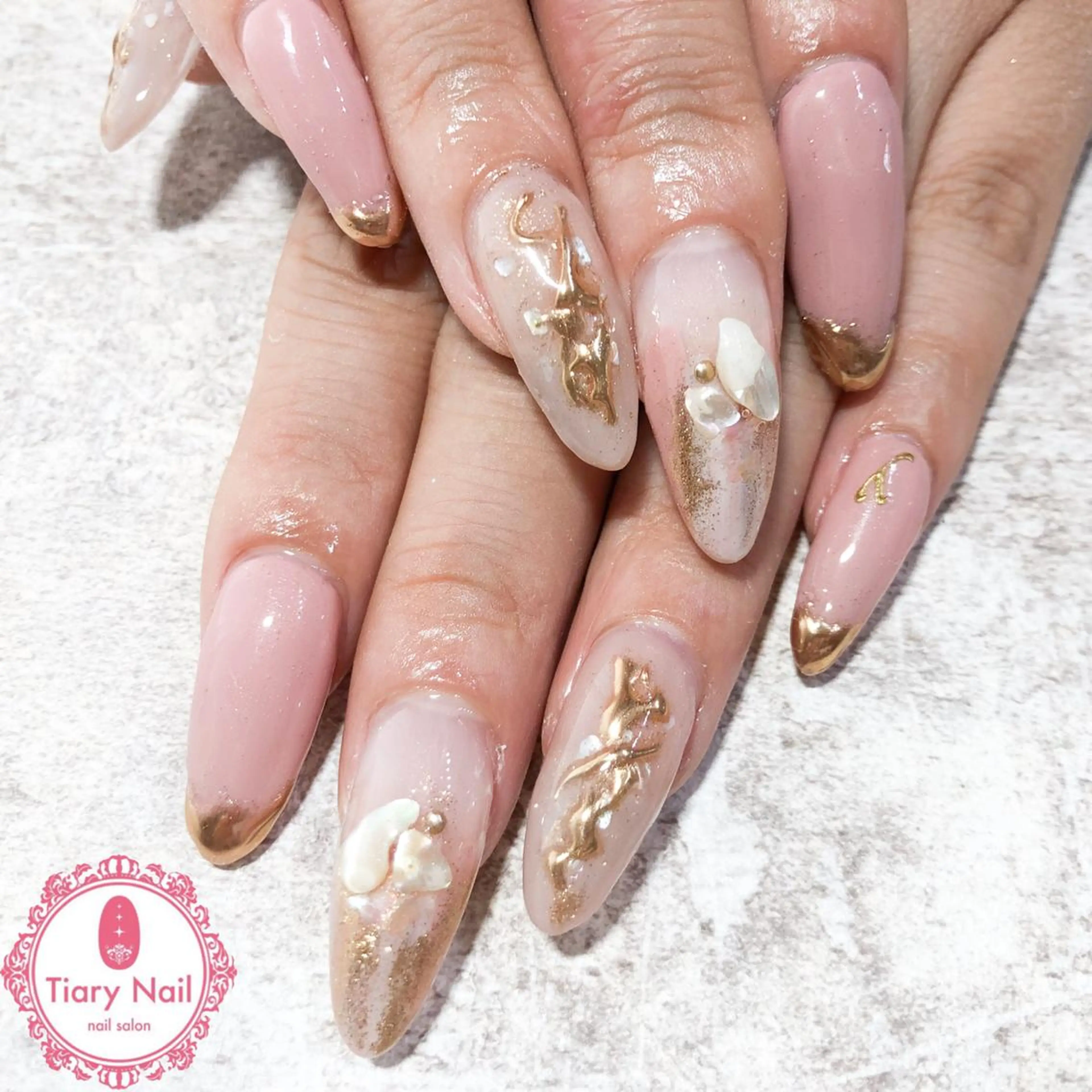 ネイル ハンドネイル tiarynail K Kのネイルデザイン