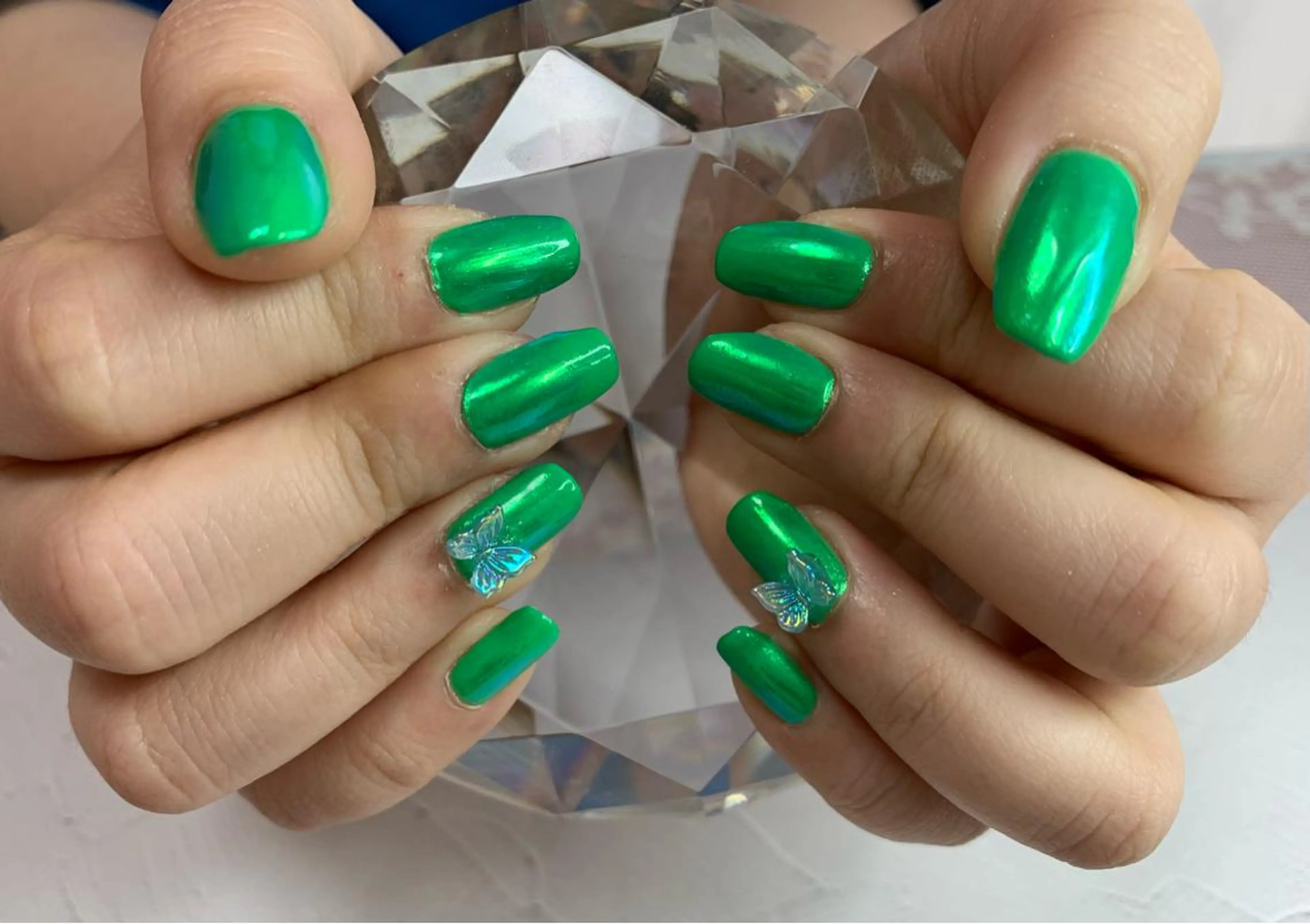 ネイル グリーン ニュアンスネイル ワンカラーネイル noheanail YONEDAのネイルデザイン