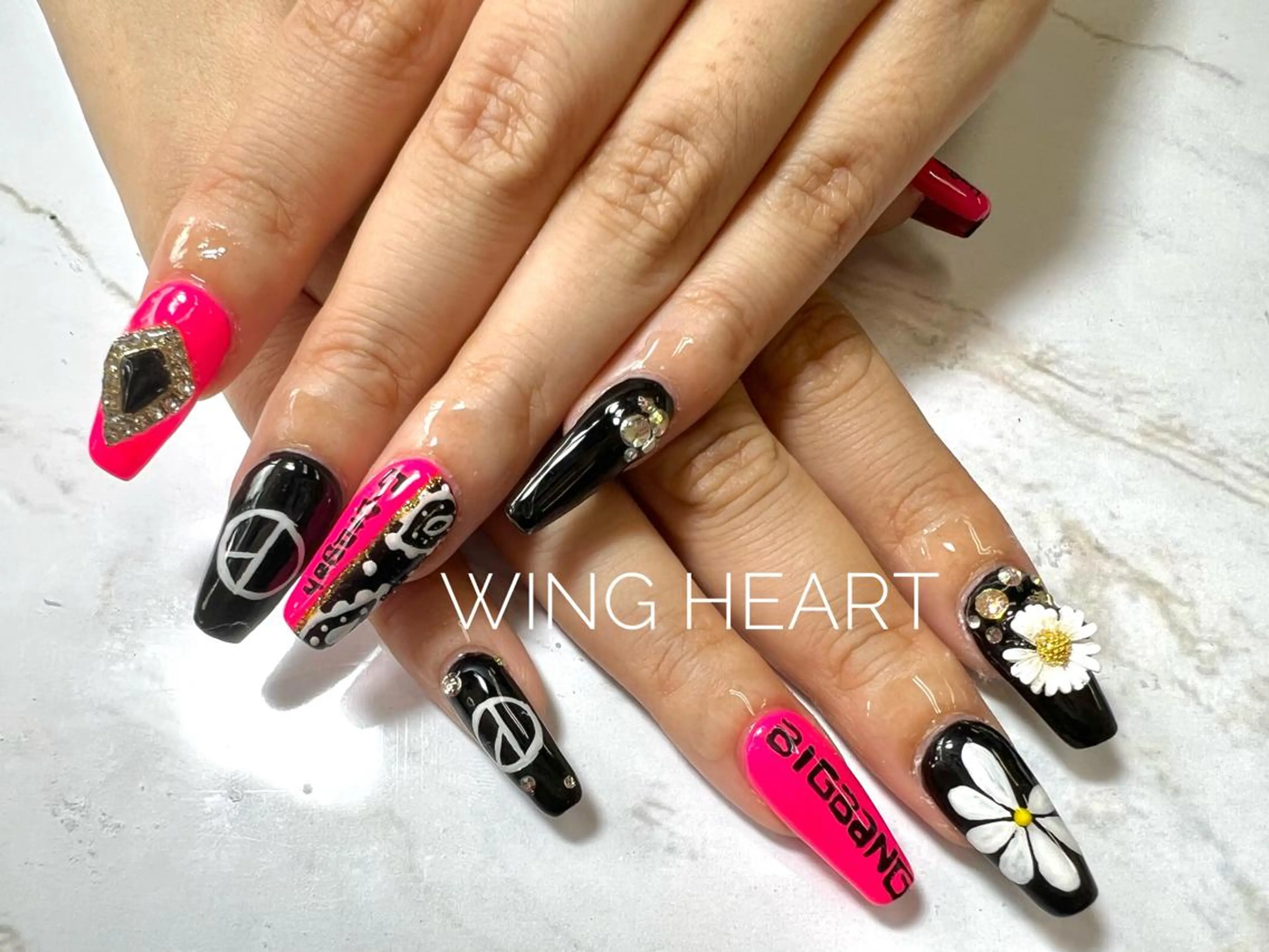 ネイル I. AYUMIのネイルデザイン