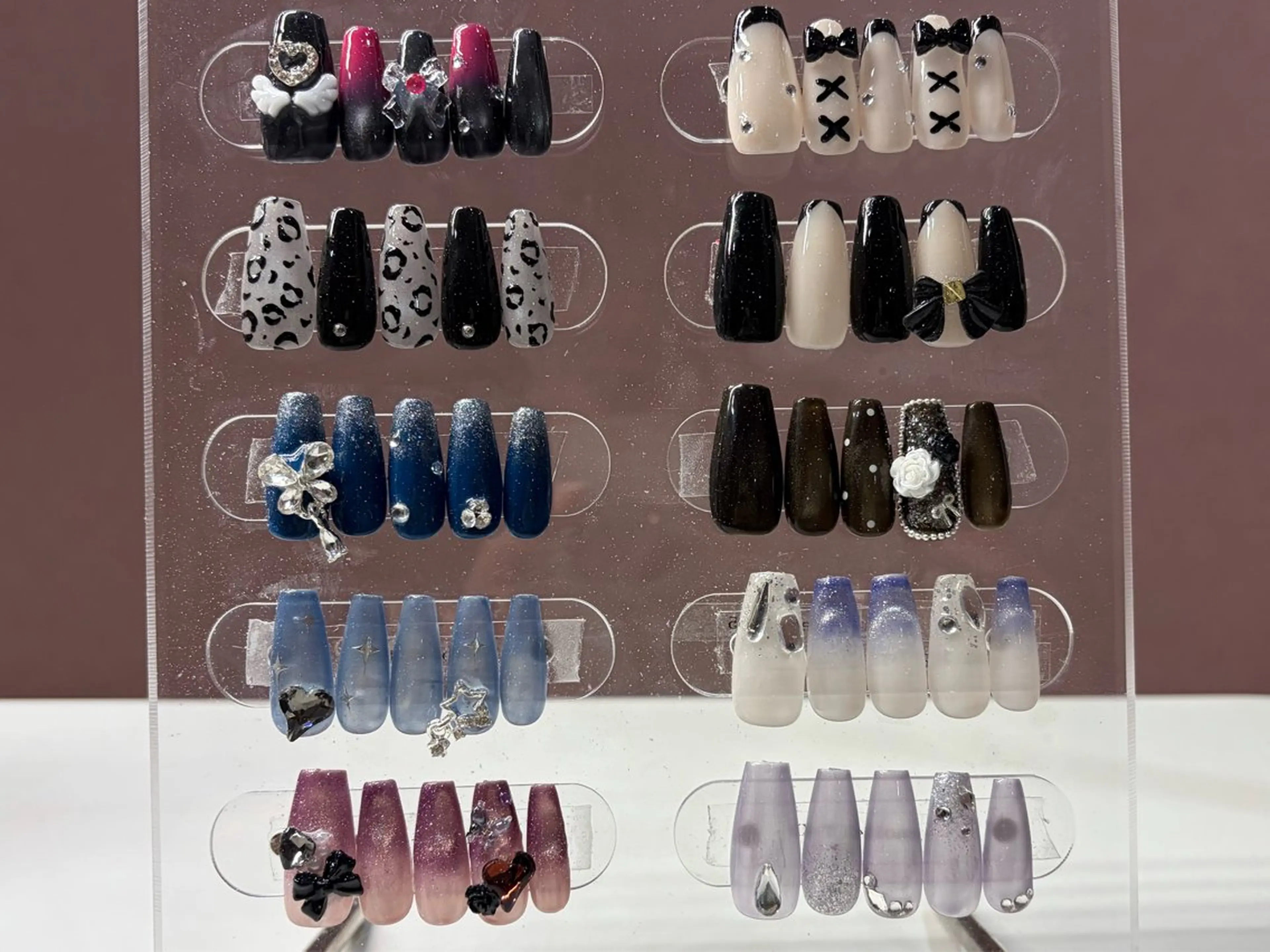 ネイル ハンドネイル LUNON竹ノ塚所属・上野 由理香のネイルデザイン