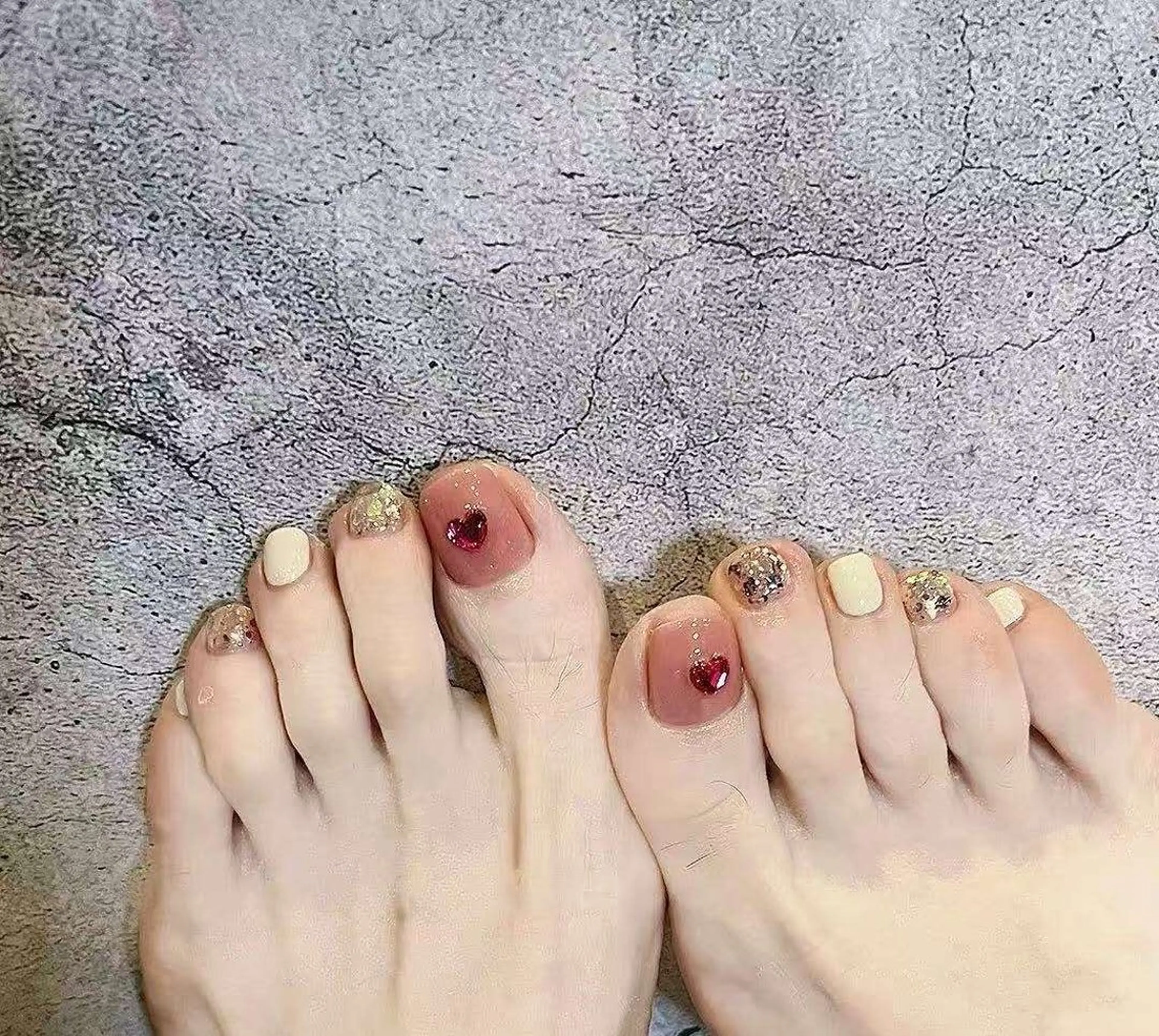 ネイル フラワーネイル フレンチネイル ジェルネイル ガラスフレンチ ハート フットネイル BabyYouMi ねねのネイルデザイン