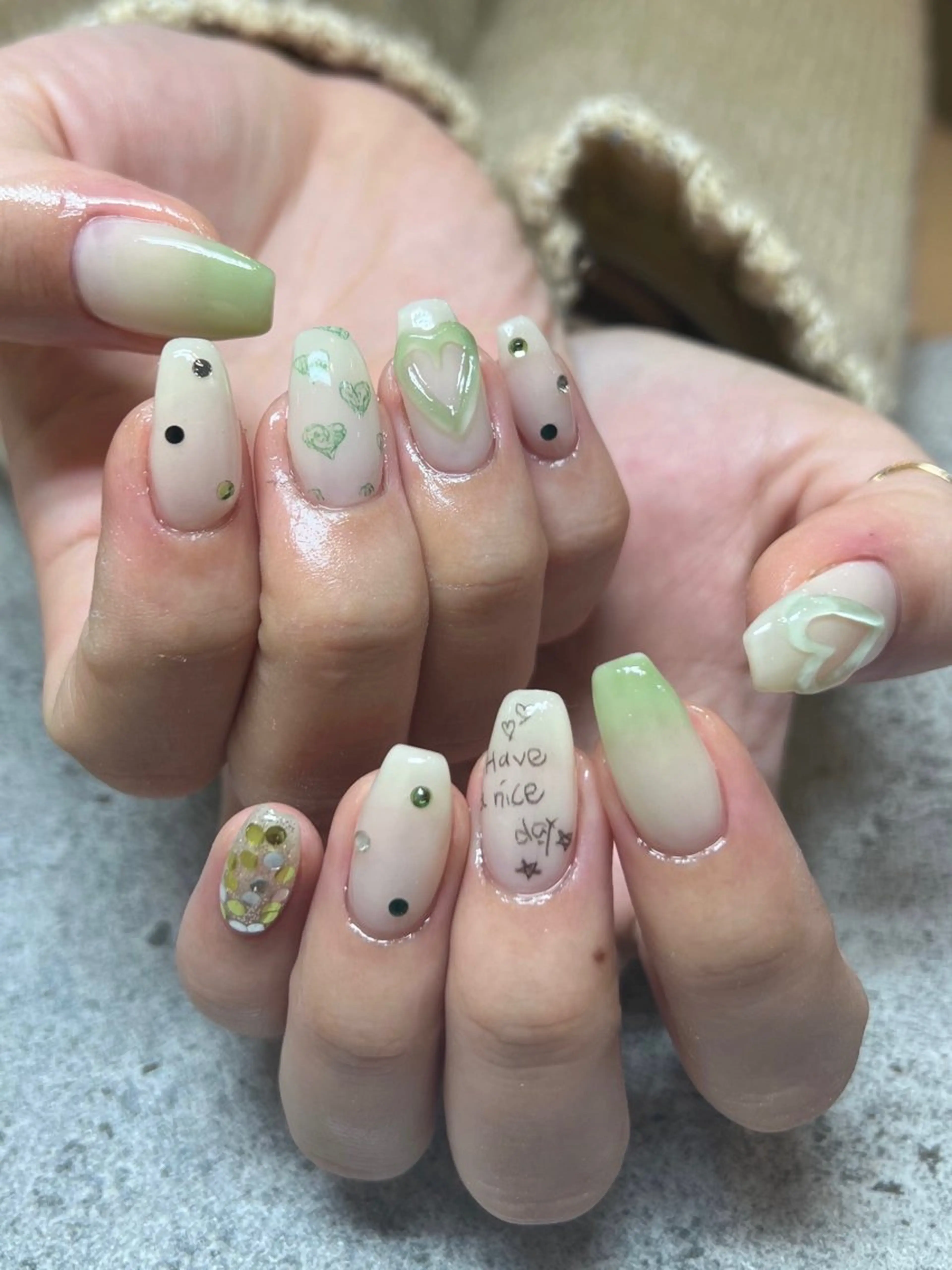 ネイル ハンドネイル Maya nailsTOKYOのネイルデザイン