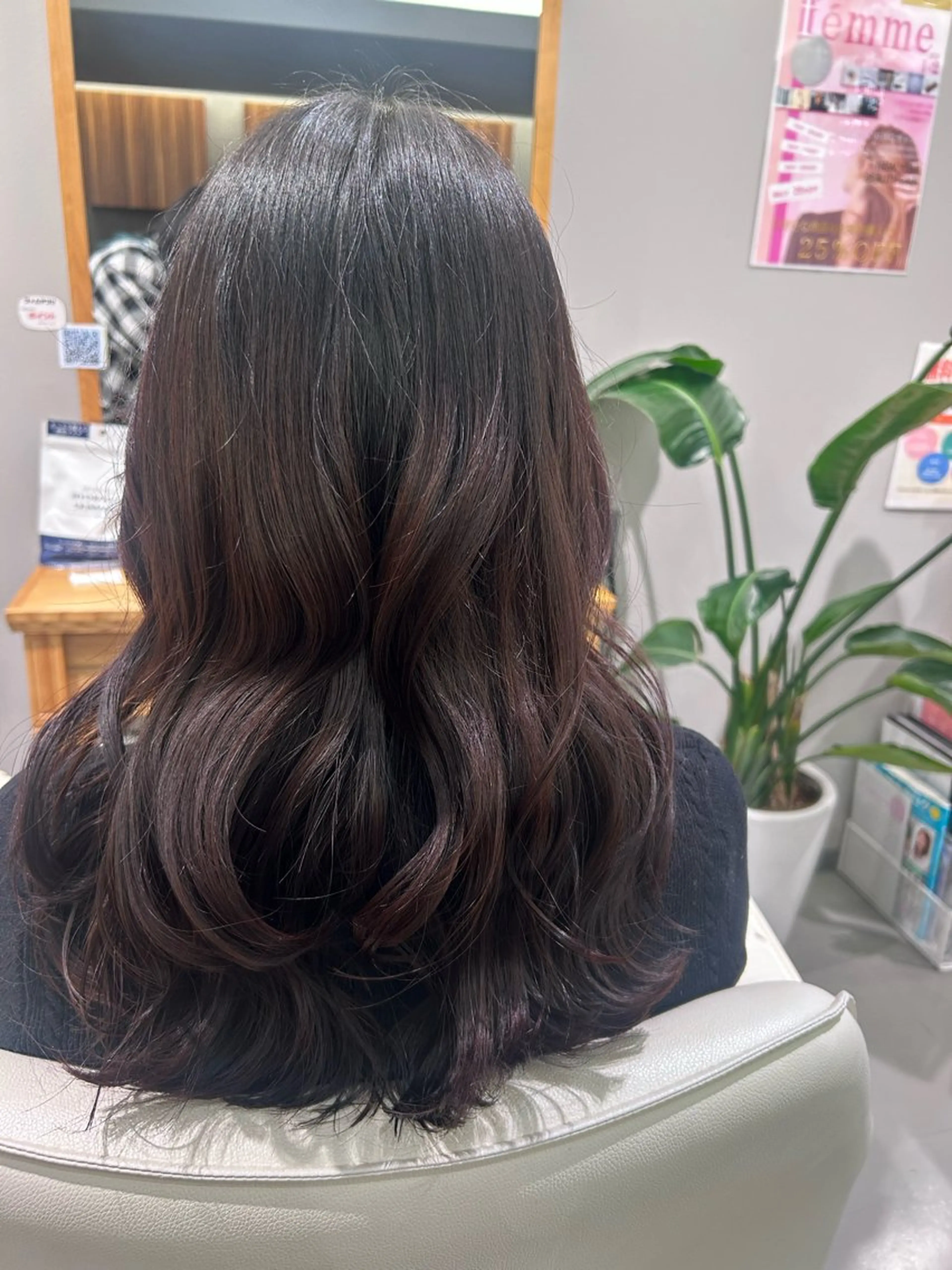 ロング 北岡 樹穂のヘアスタイル