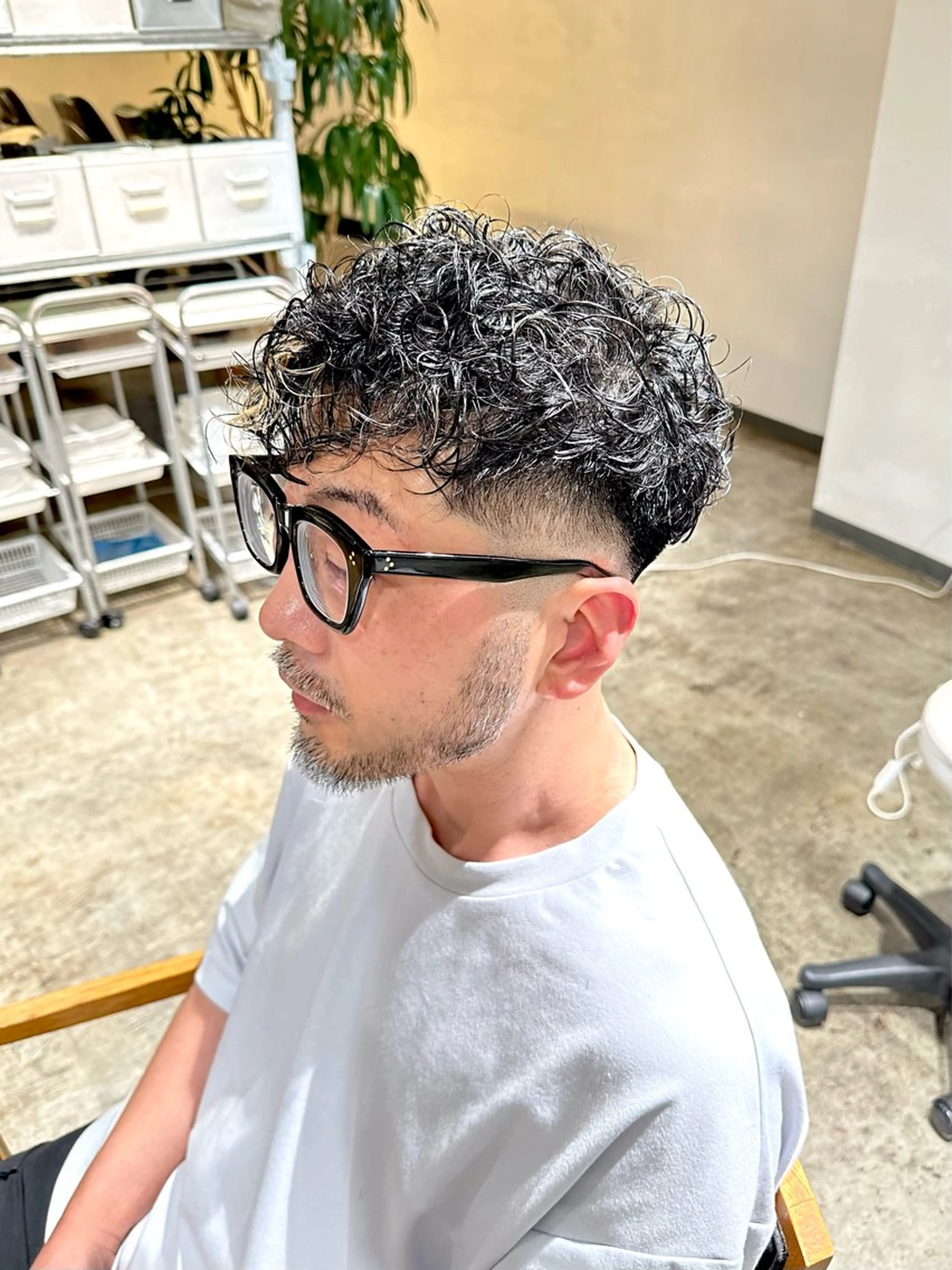 パーマ メンズ フェードカット メンズパーマ スキンフェード スペインカール カット パーマ トリートメント 骨格補正施術/メンズ 専門美容師/YUYAのヘアスタイル