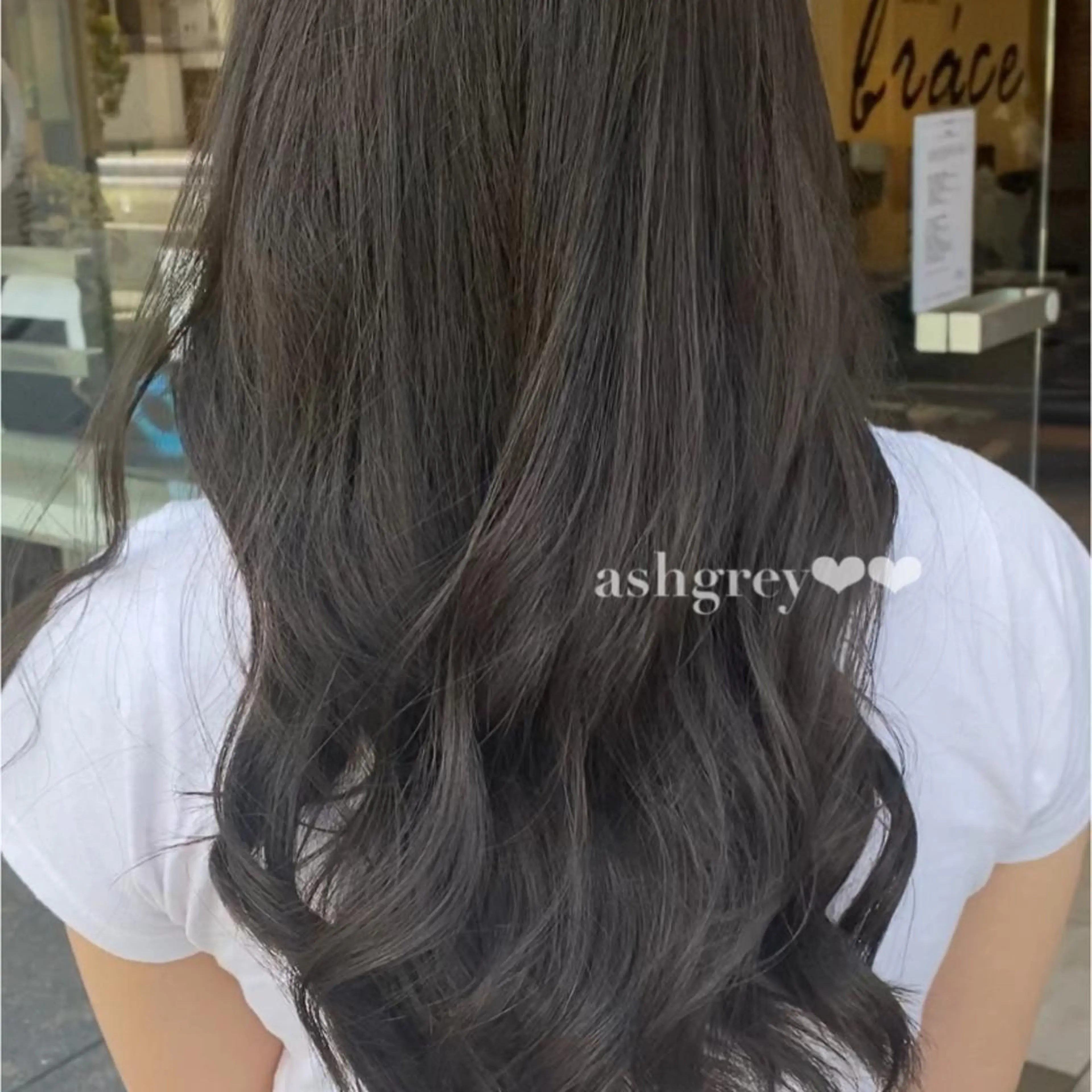 ロング カラー ヘアアレンジ ヘアカラー トリートメント HAIRSALONLOOP所属・川上 麻梨阿のヘアスタイル