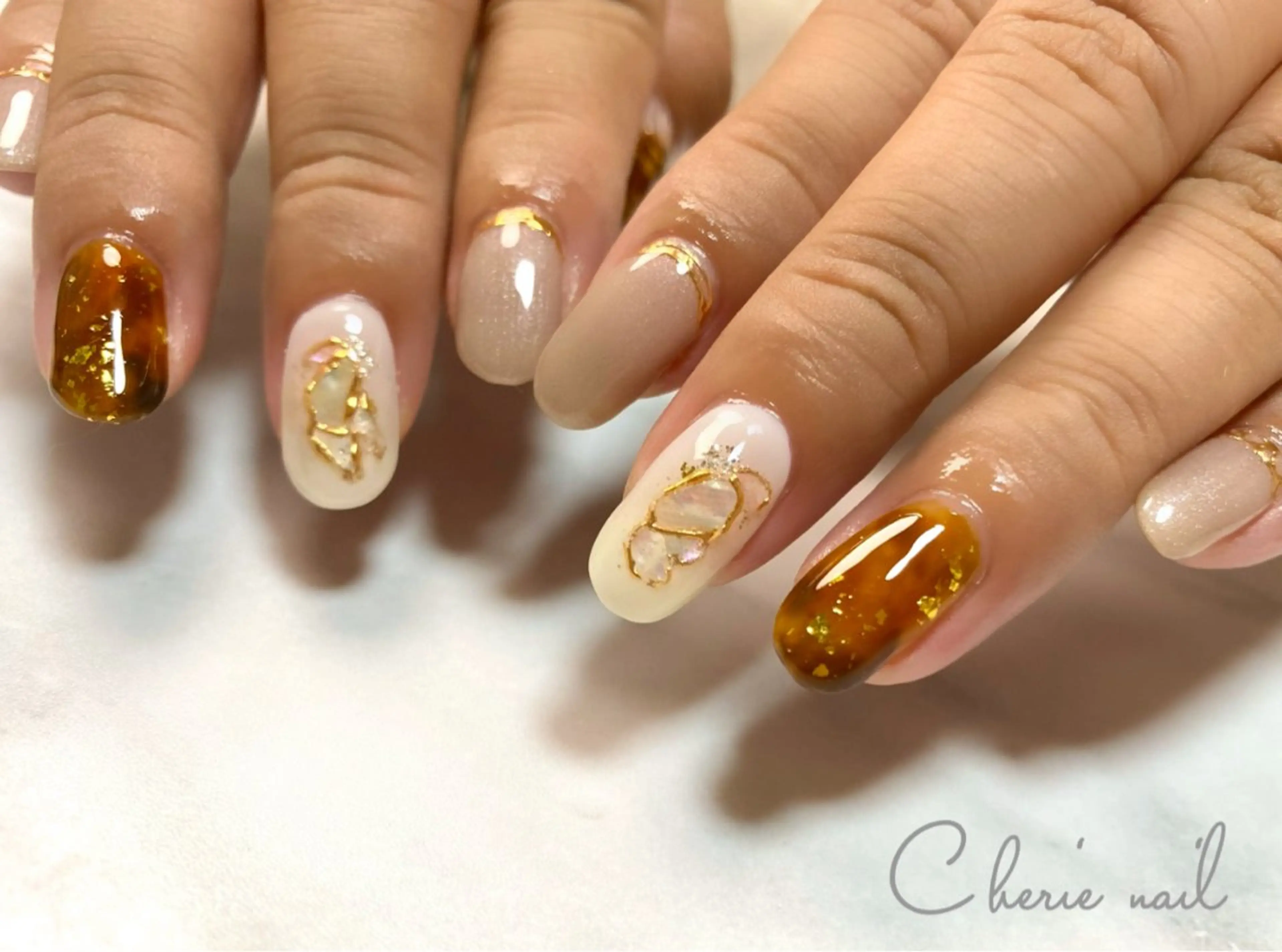 ネイル べっ甲ネイル ハンドネイル Cherienail yunaのネイルデザイン