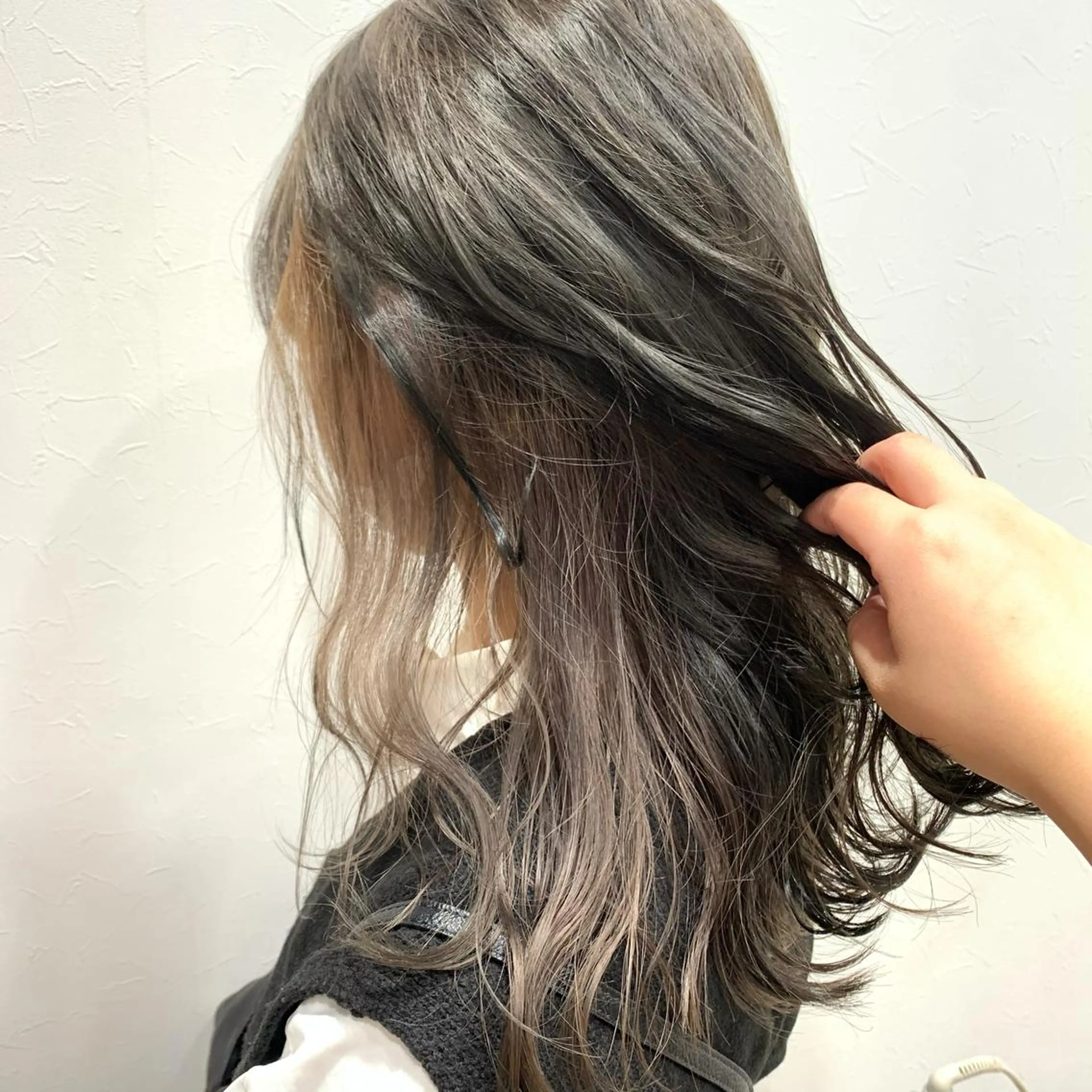 ロング カラー パーマ 美髪矯正/ハイトーン 🪸🩰ヒナコのヘアスタイル