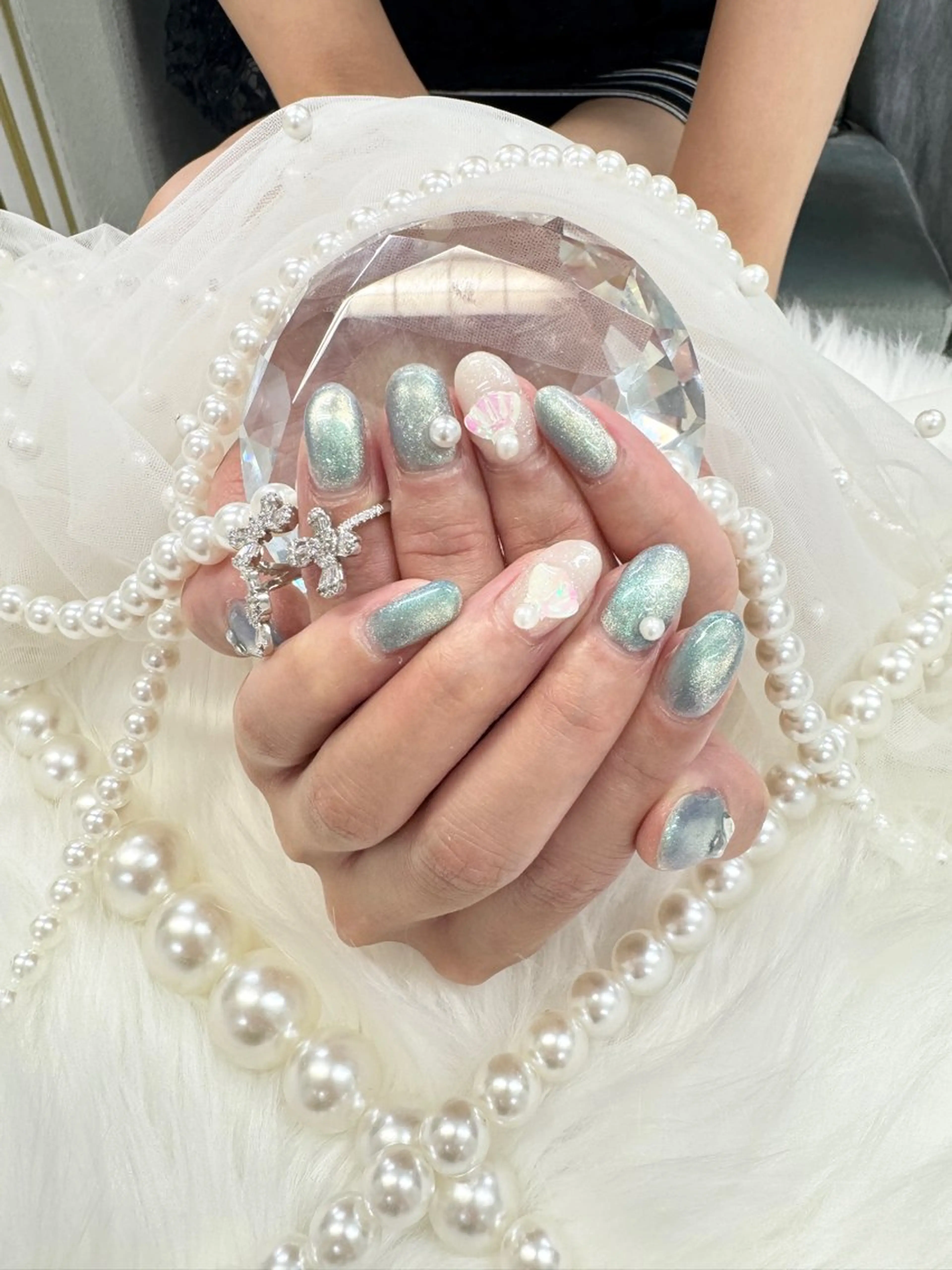 ネイル フットネイル フレンチネイル ジェルネイル ガラスフレンチ マグネットネイル クイーンズネイル銀座所属・Queeens nailのネイルデザイン