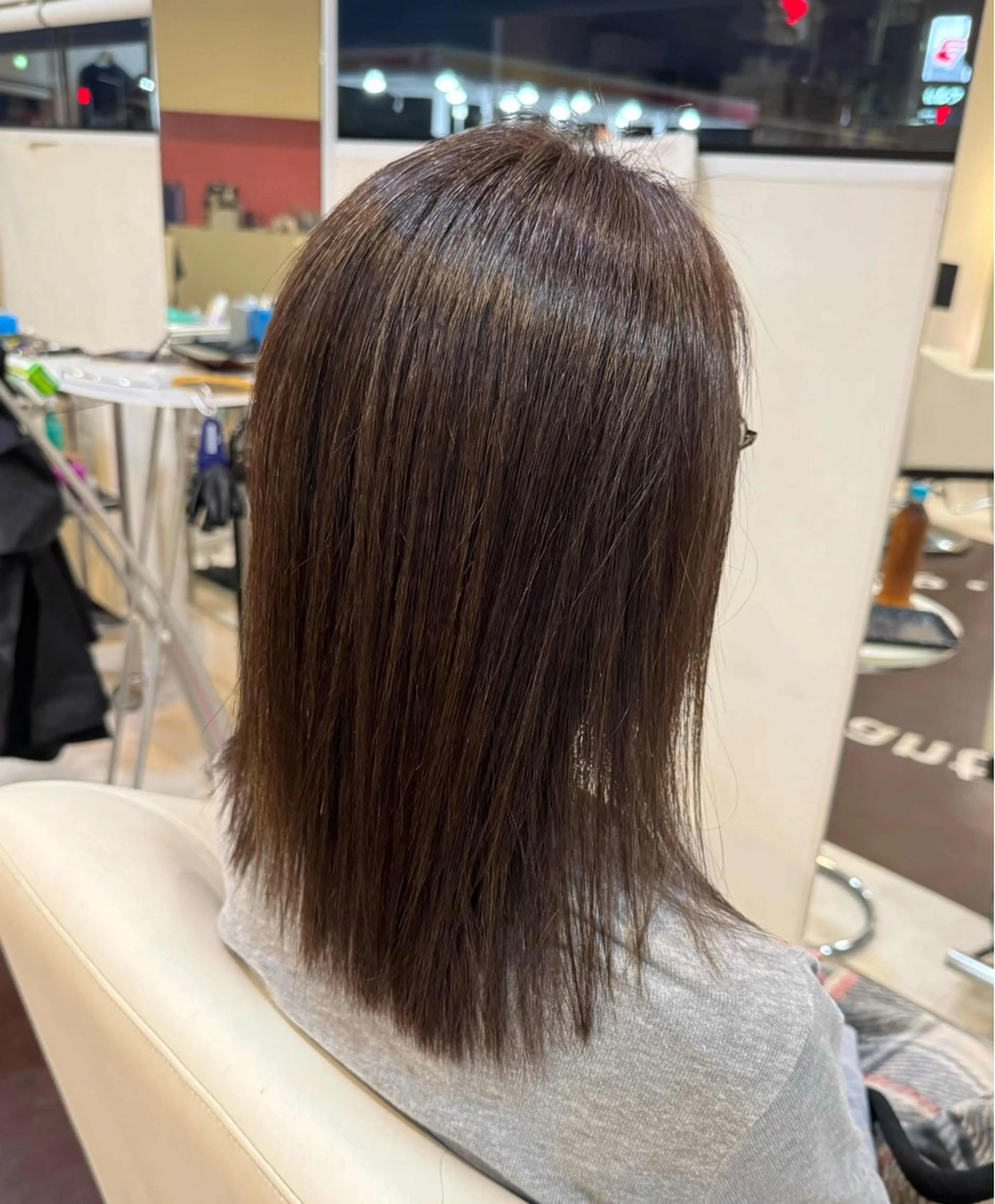 ミディアム カラー パーマ ストレートパーマ カット 縮毛矯正 トリートメント 長屋 裕也のヘアスタイル