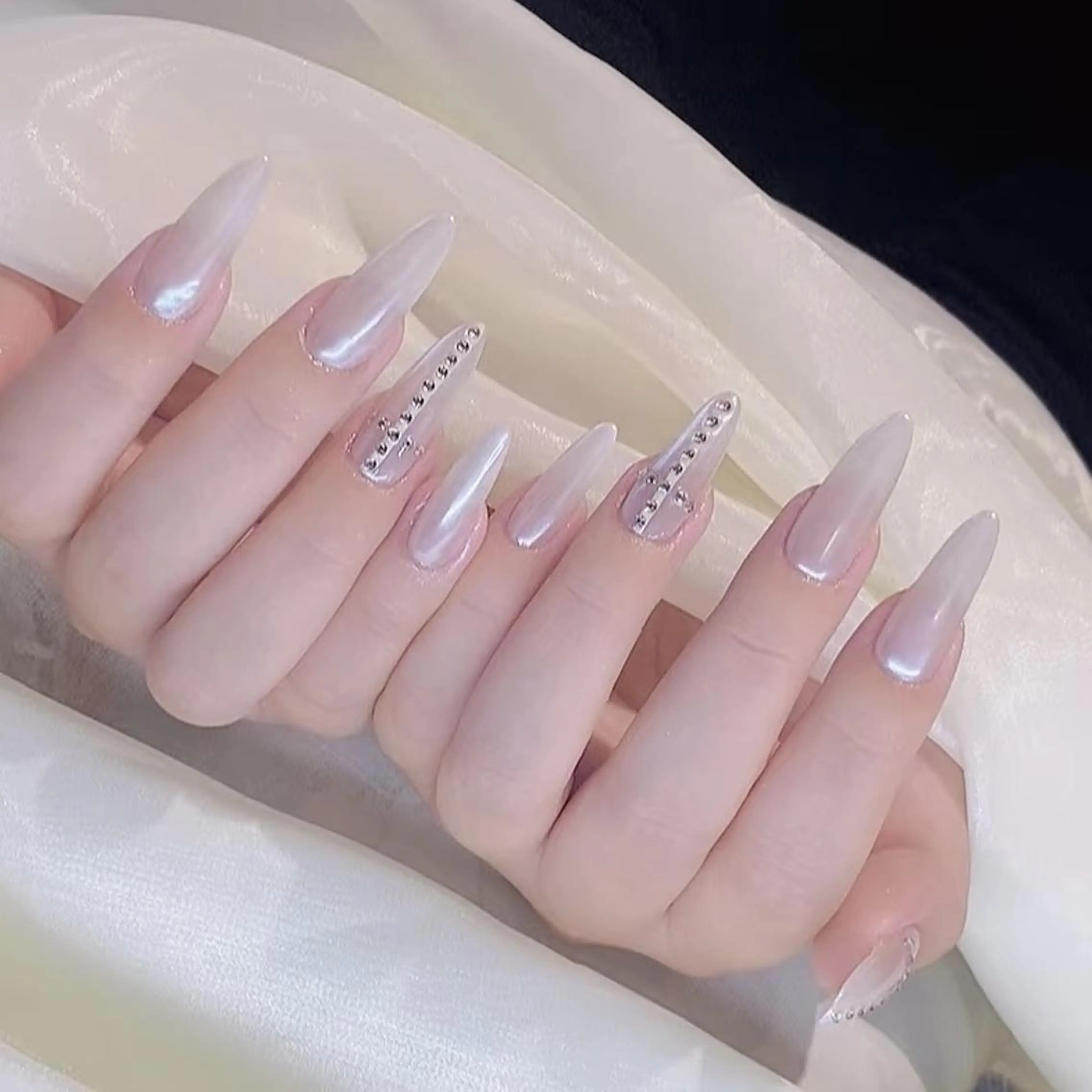 ネイル ハンドネイル DEMAIN- 🌹のネイルデザイン