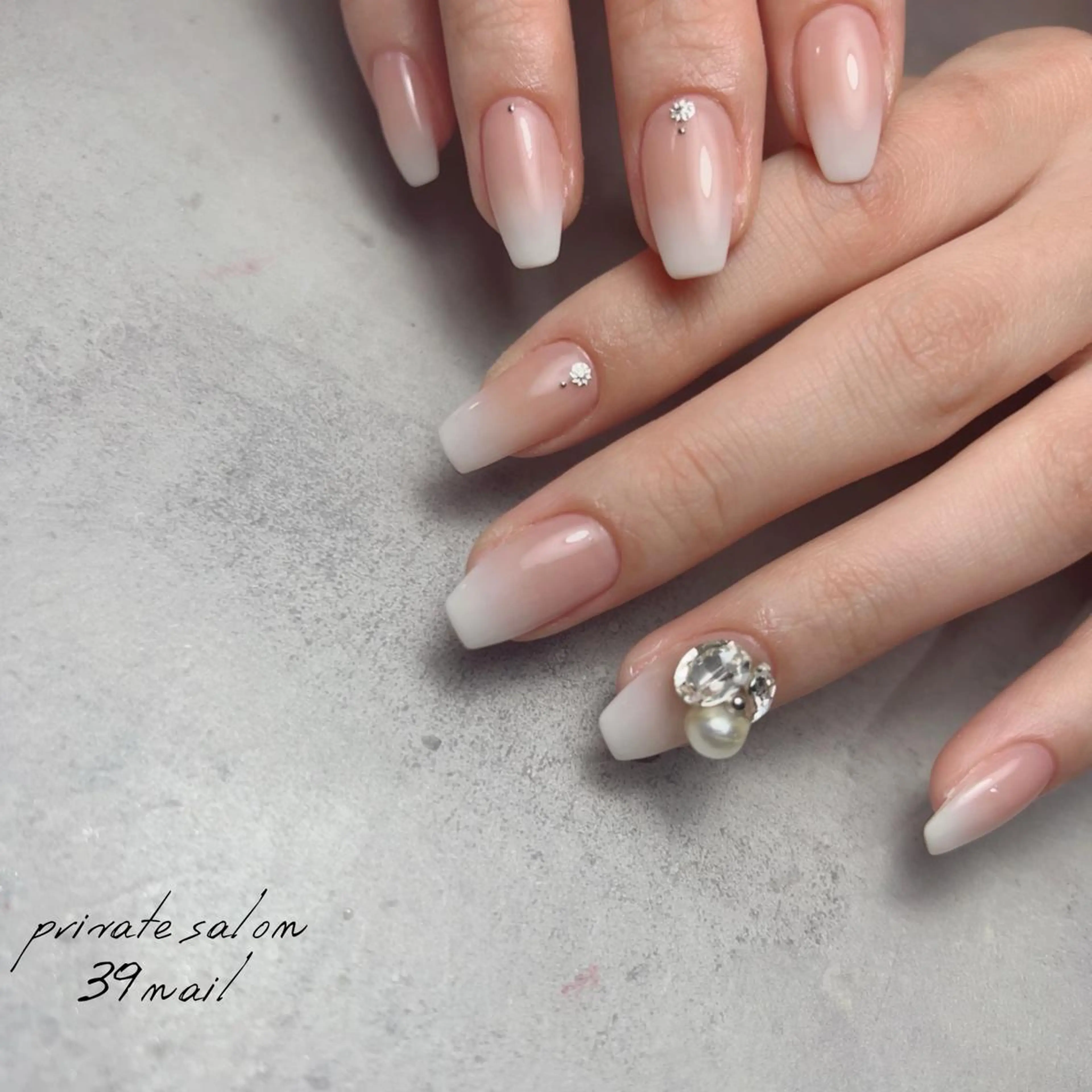 ミディアム ネイル ハンドネイル 京橋 【39nail】のネイルデザイン