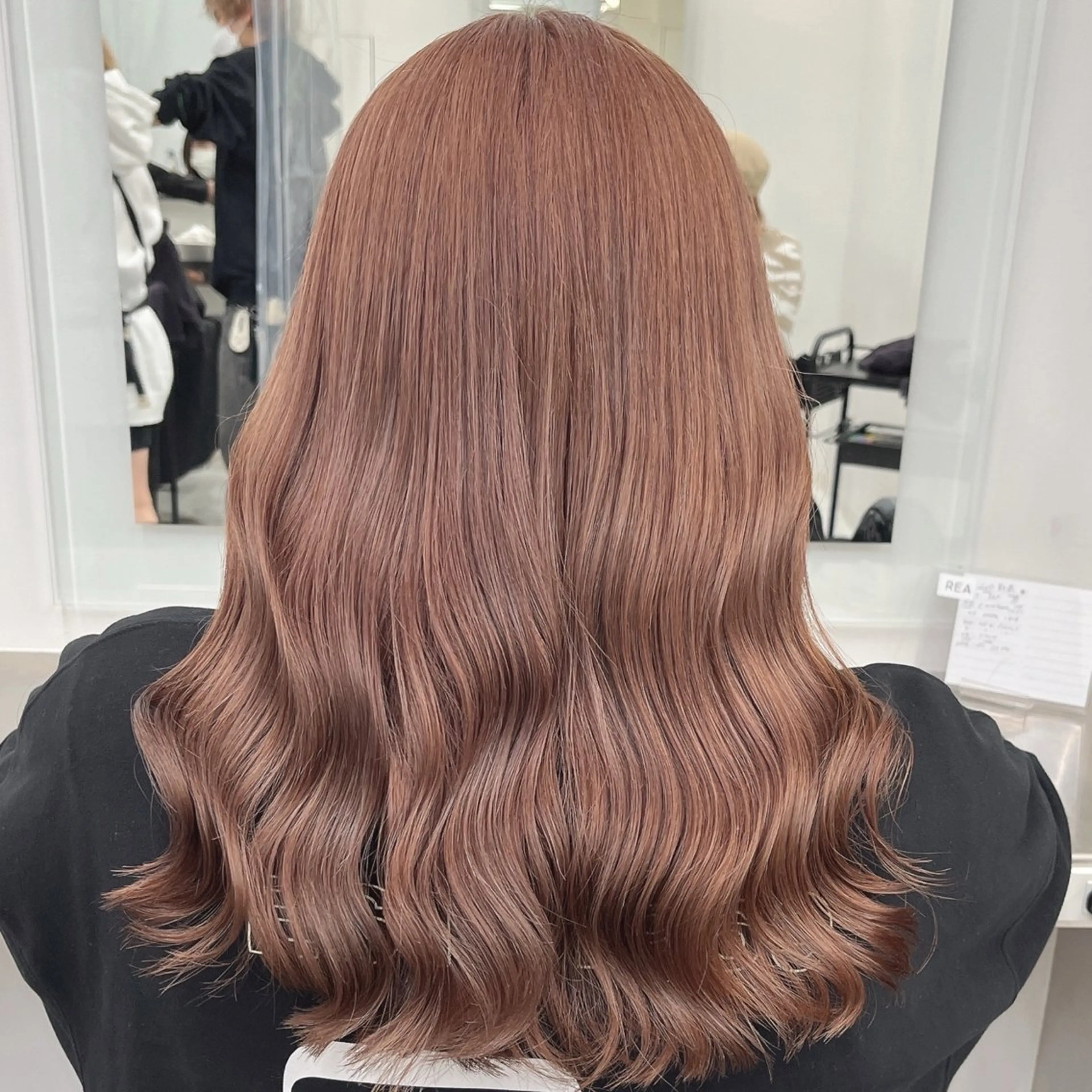 セミロング Wカラー/暖色/べ ージュりく©︎🐝のヘアスタイル