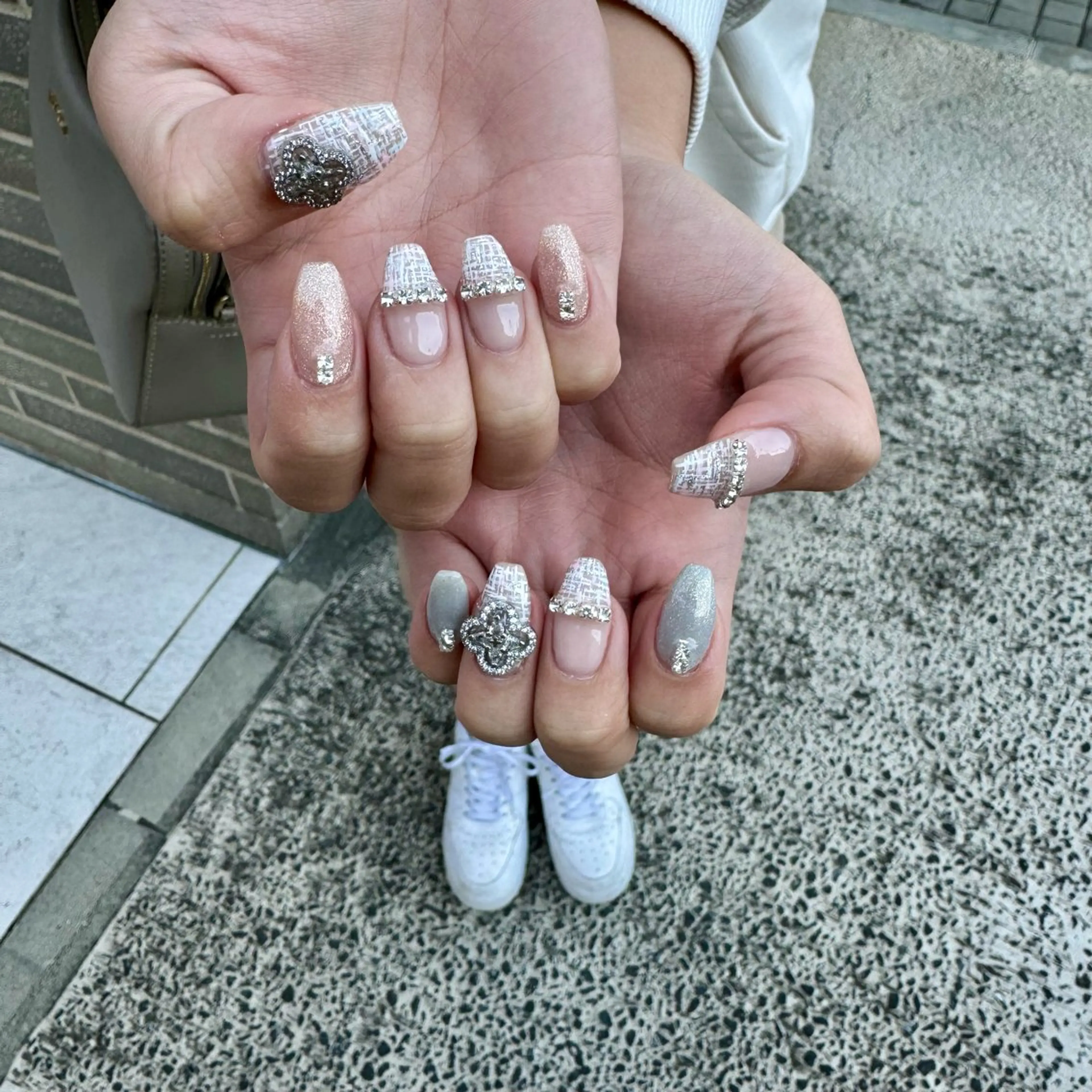 ネイル ツイードネイル ハンドネイル 山﨑 葉月のネイルデザイン