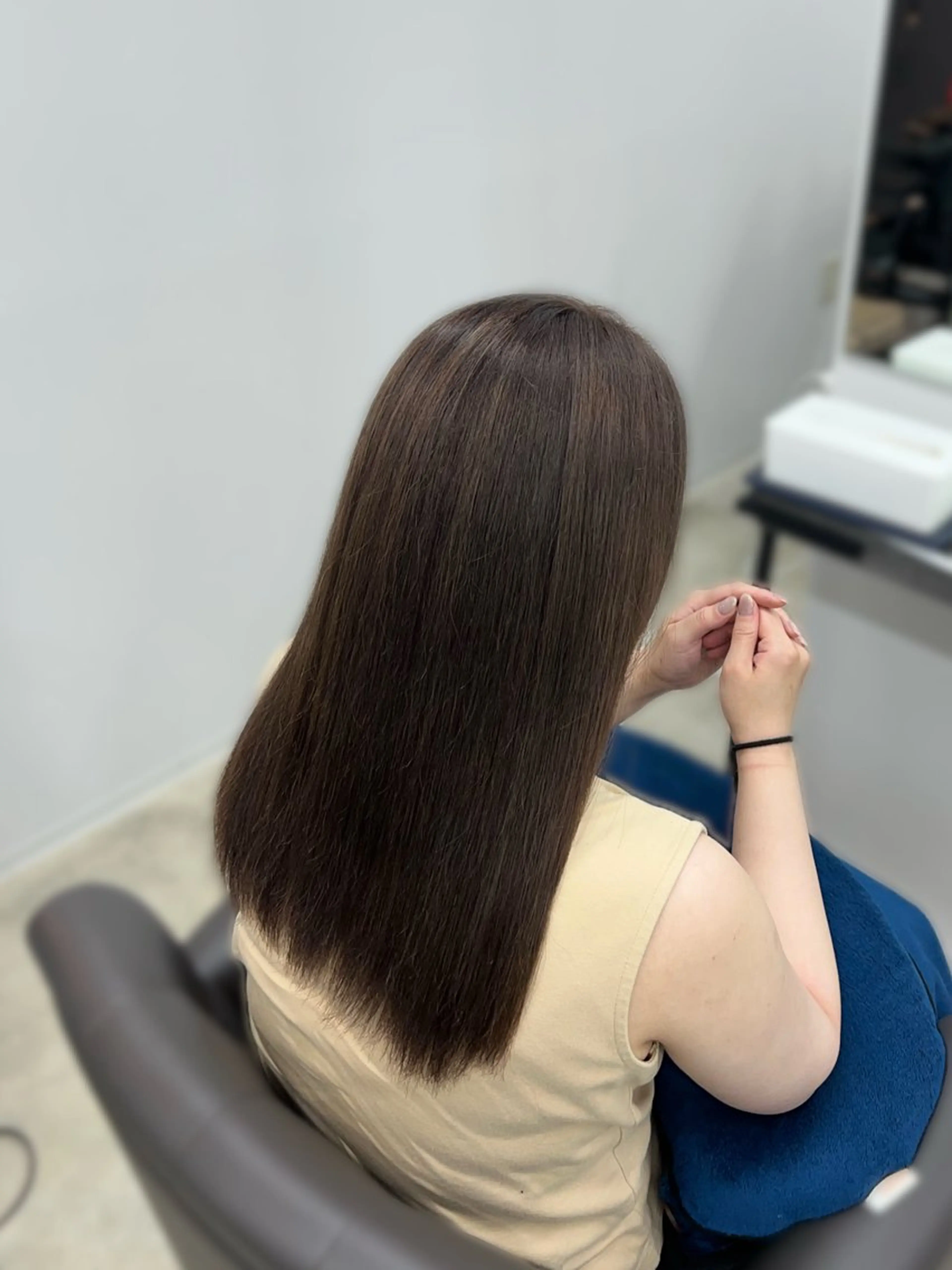 カラー ブリーチ グレージュ art-Lago所属・平野 実優のヘアスタイル