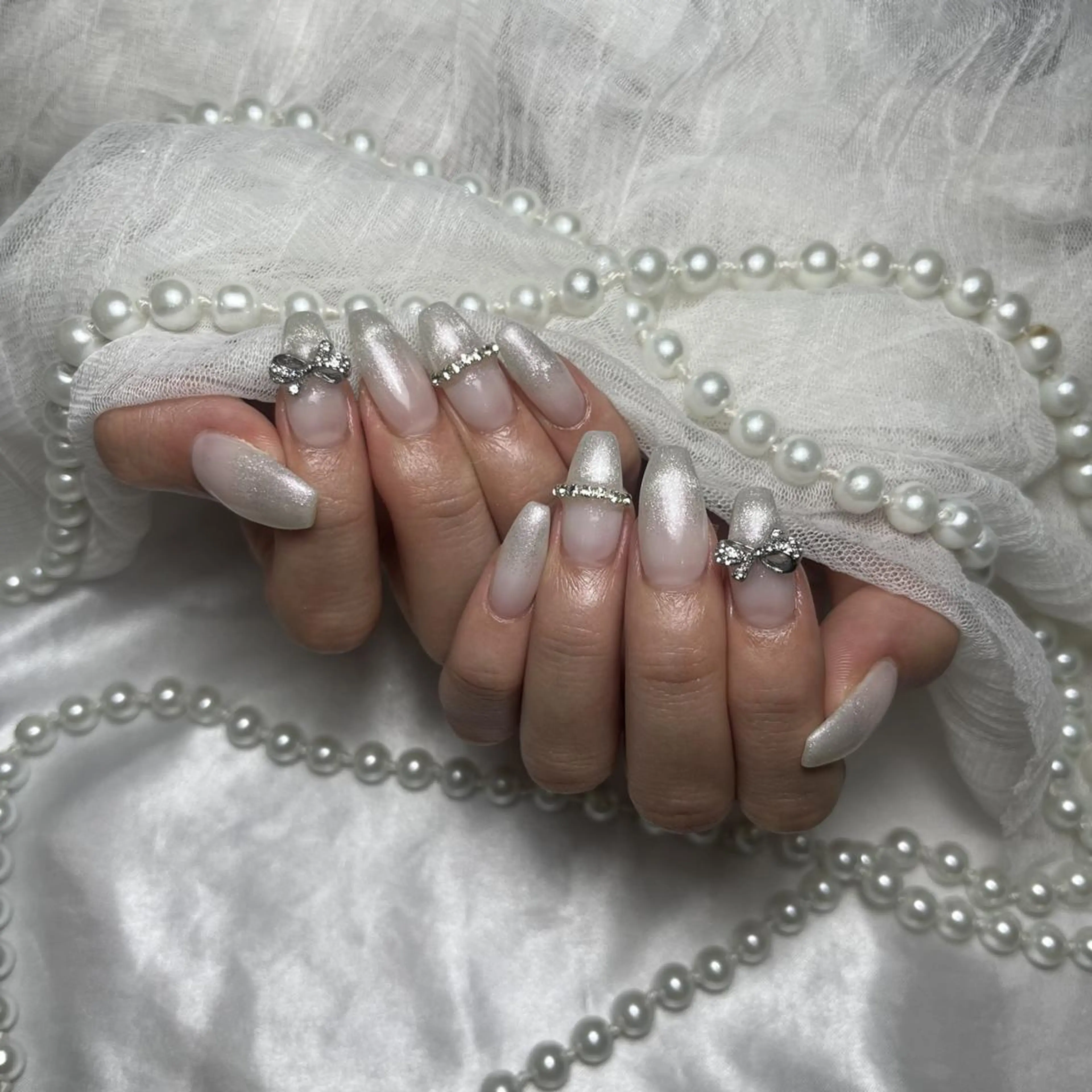 ネイル アートネイル フラッシュネイル フレンチネイル ジェルネイル ガラスフレンチ M2 BEAUTY ネイル　サロンのネイルデザイン