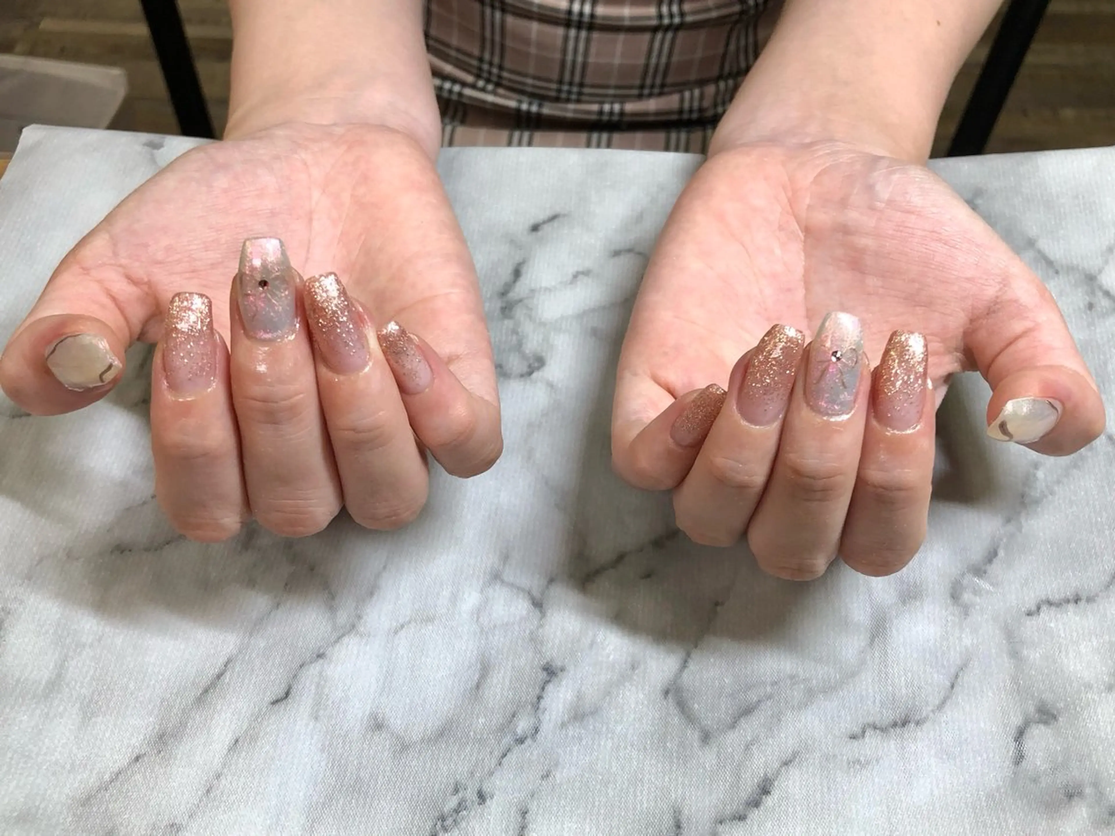 ネイル morelia nailsalon 京橋店所属・ri naのネイルデザイン