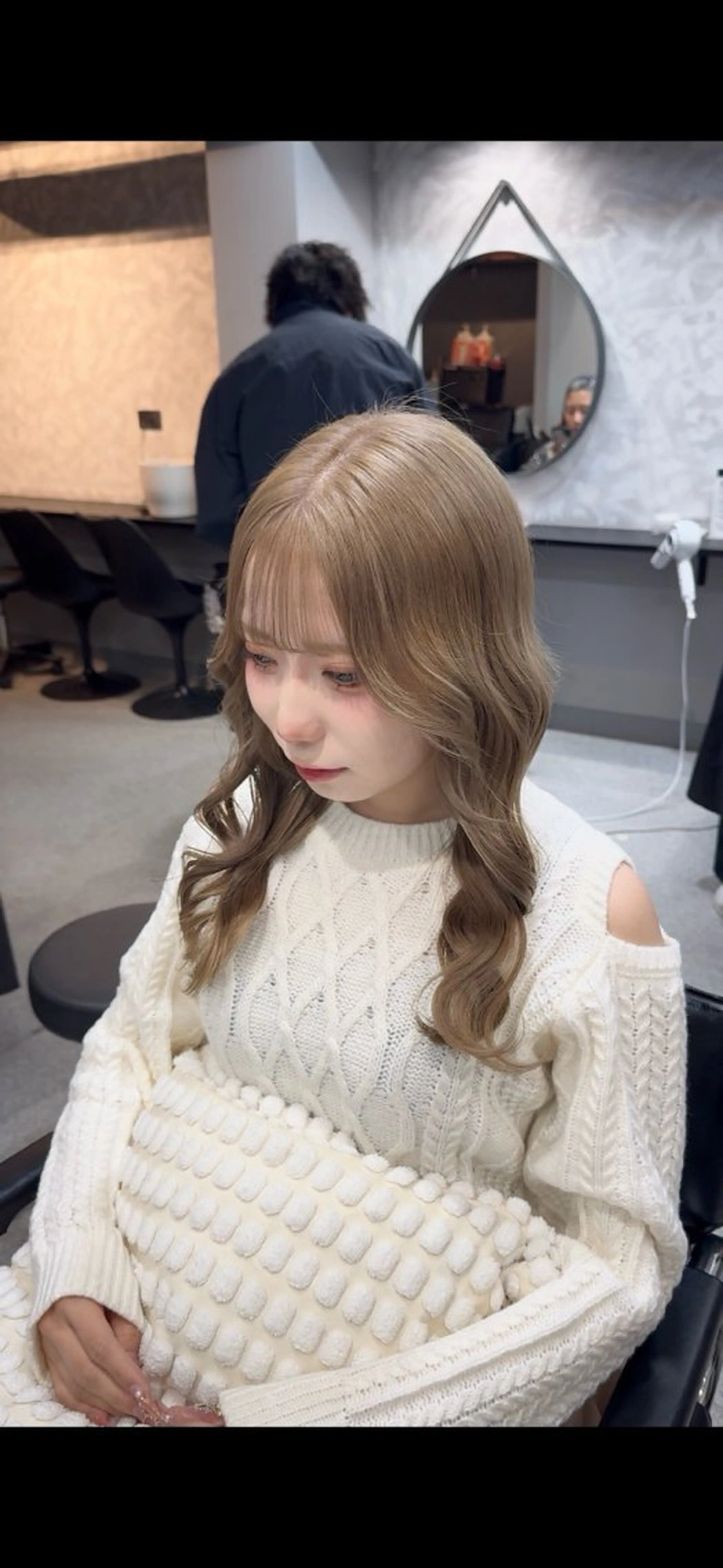 セミロング 👑ツヤブリーチ特化 👑おうた👑のヘアスタイル