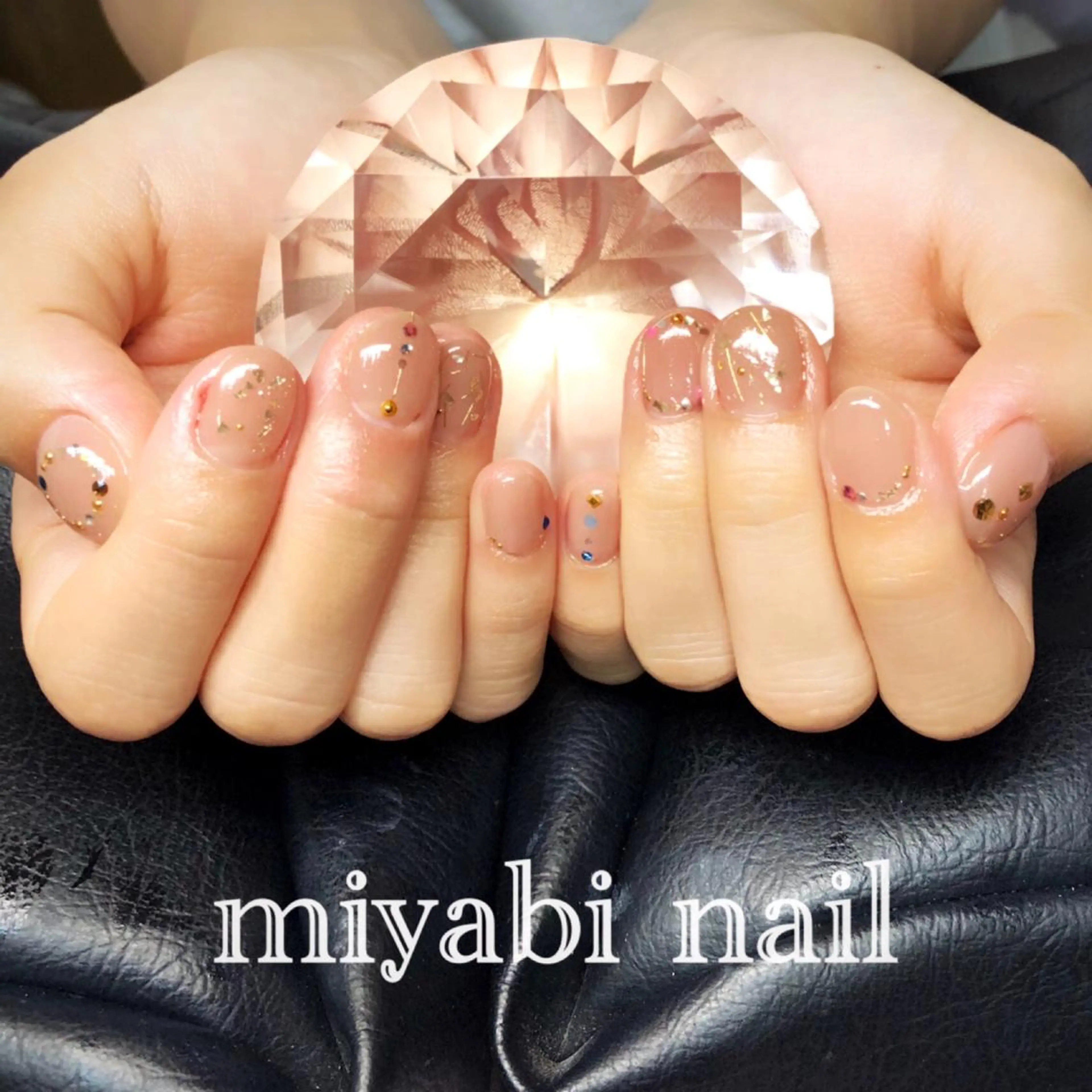 ネイル ジェルネイル キラキラネイル 持ち込み ショートネイル ストーンネイル ハンドネイル miyabi nail 桂川駅近くのネイルデザイン