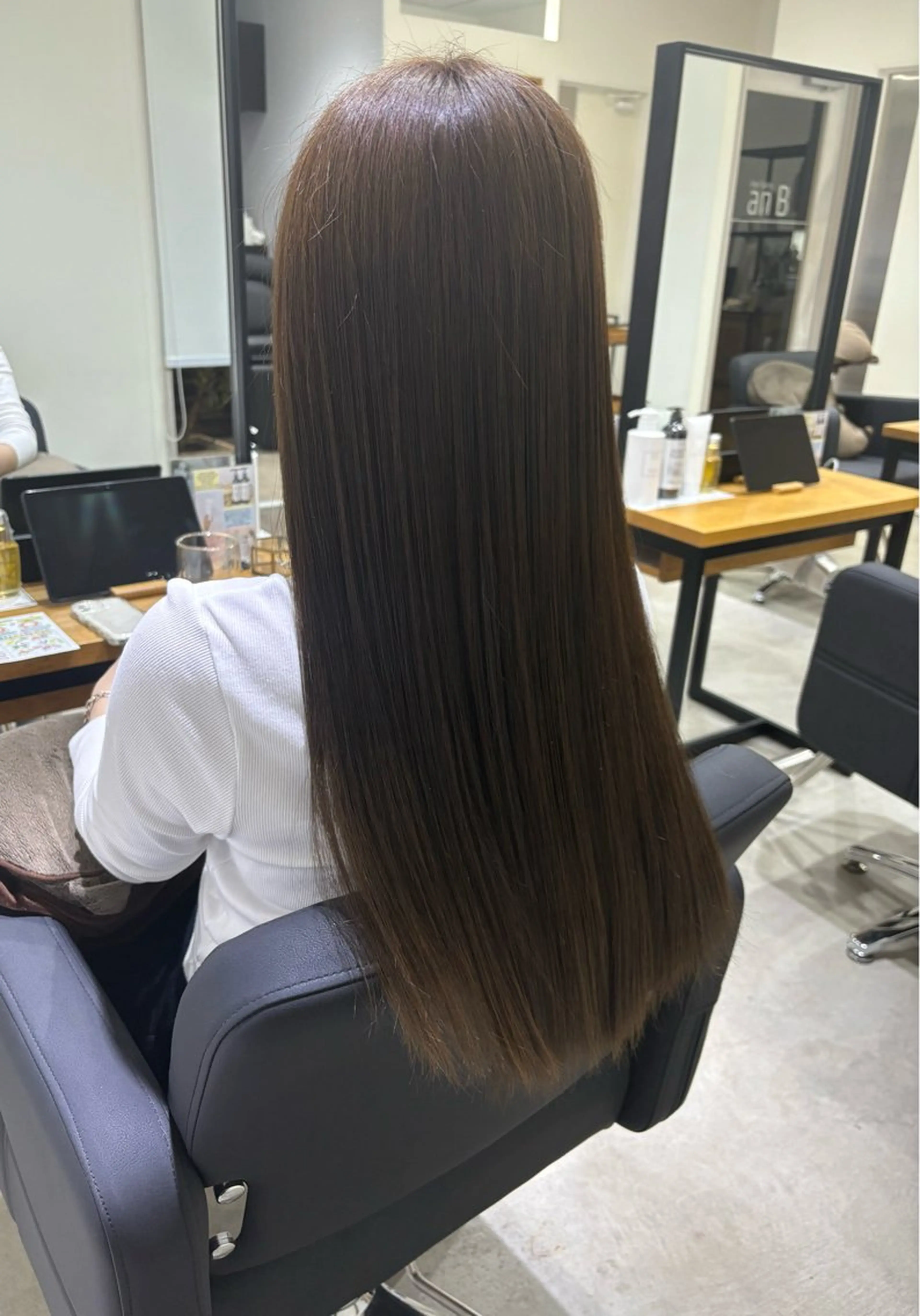 カラー ヘアカラー anB アオイのヘアスタイル