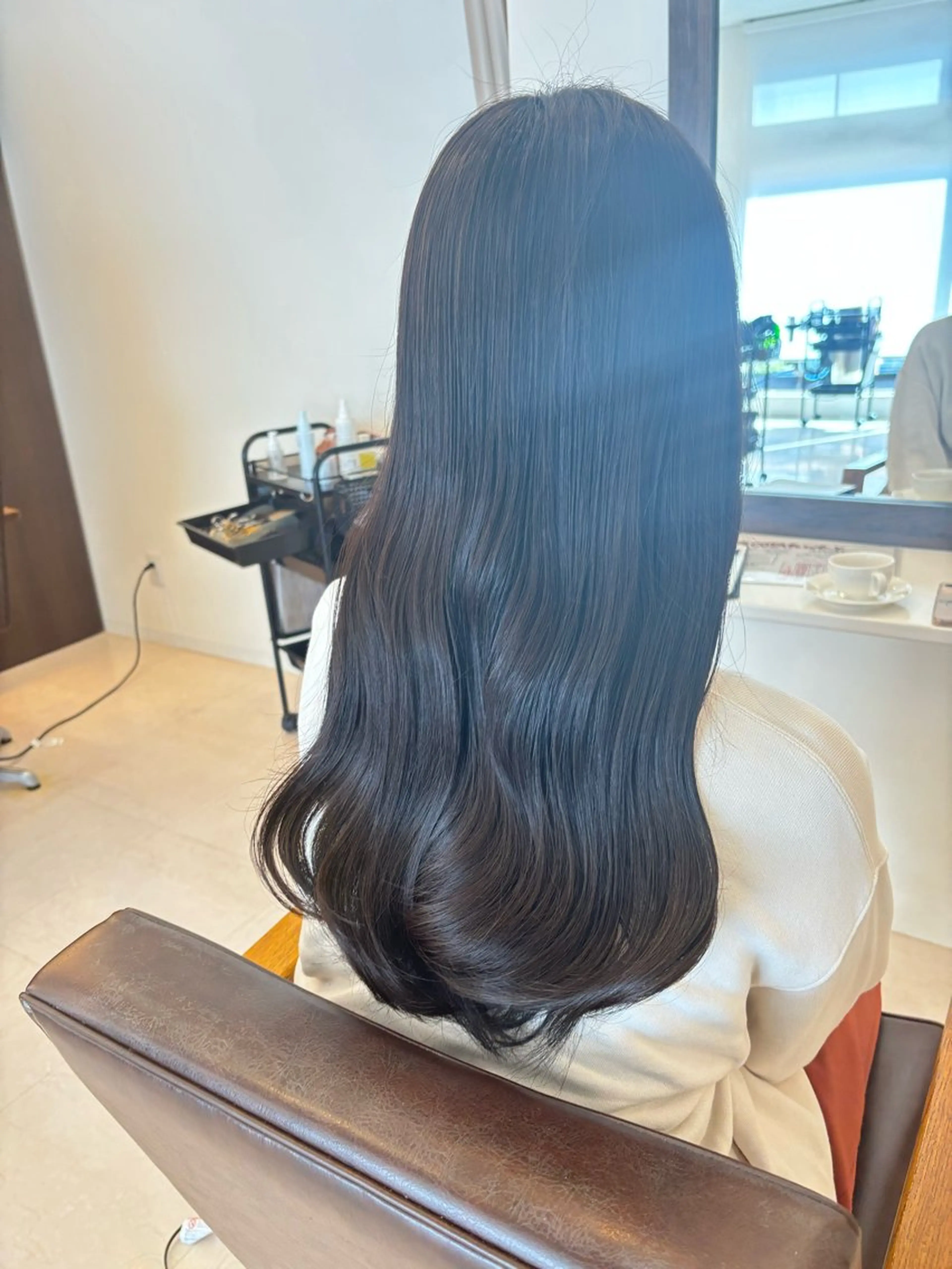 カラー 山本 詩織のヘアスタイル