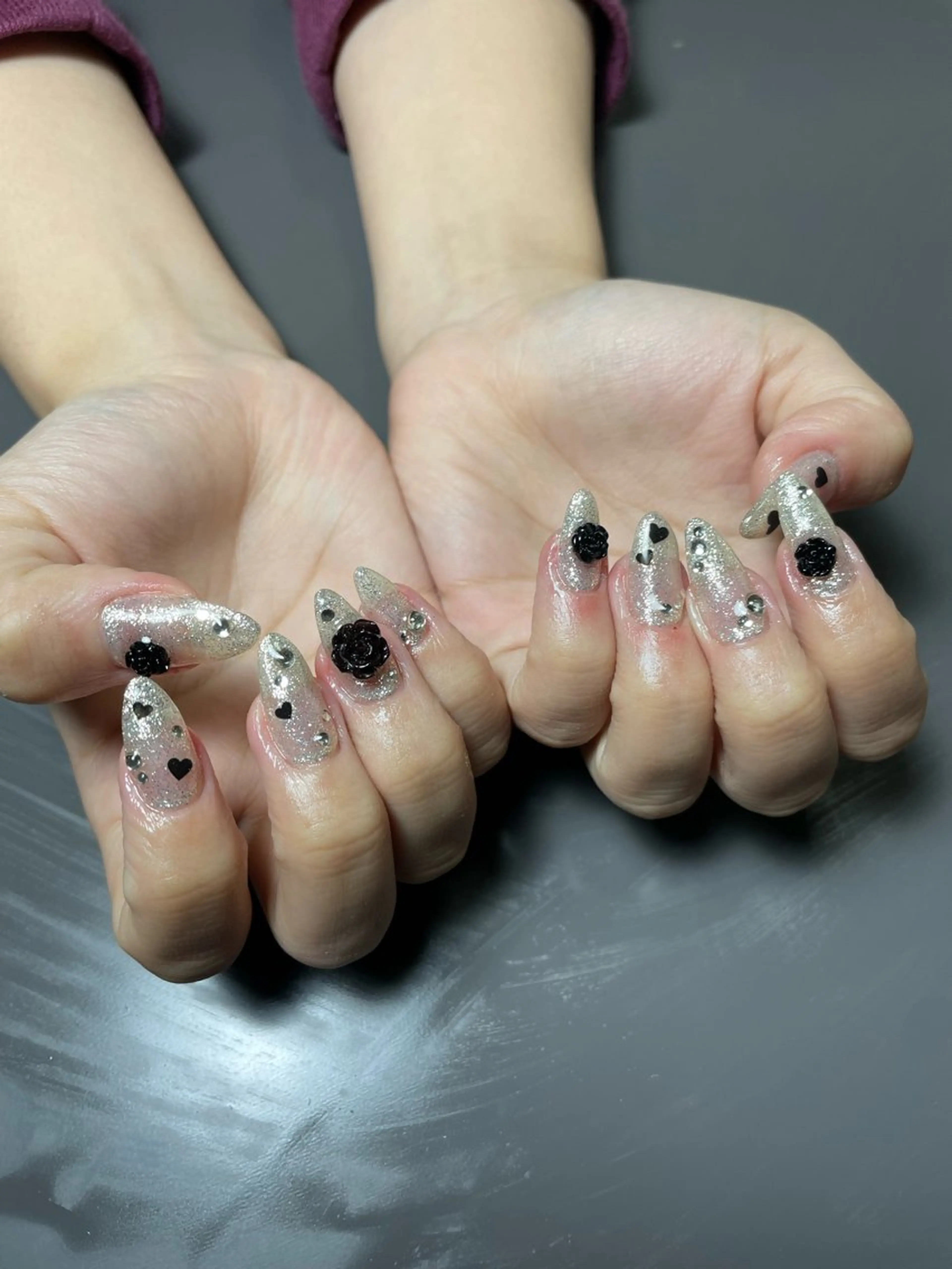 ネイル 持ち込み 永田 岬のネイルデザイン