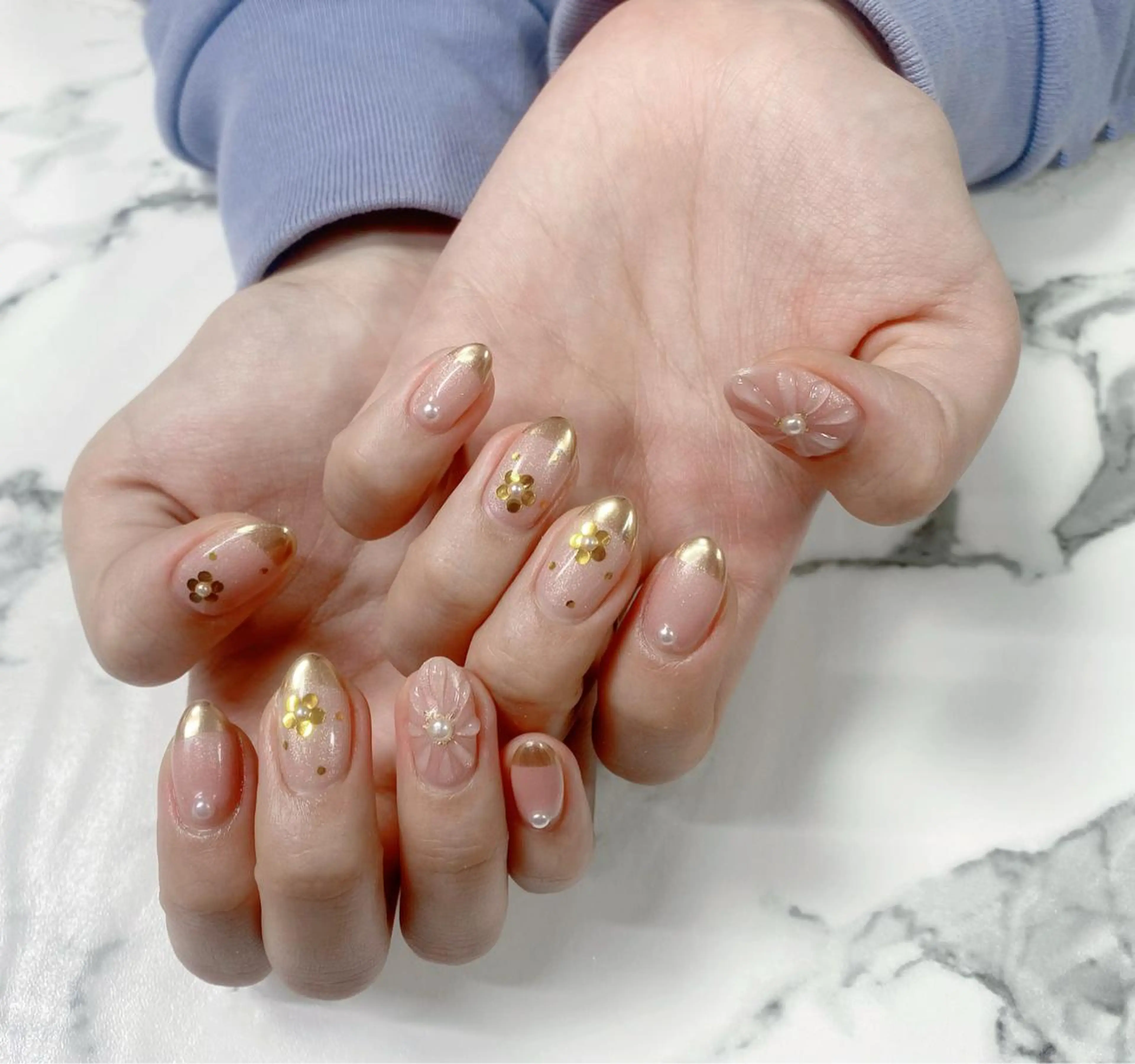 ロング カラー ネイル Q Free nailsのネイルデザイン