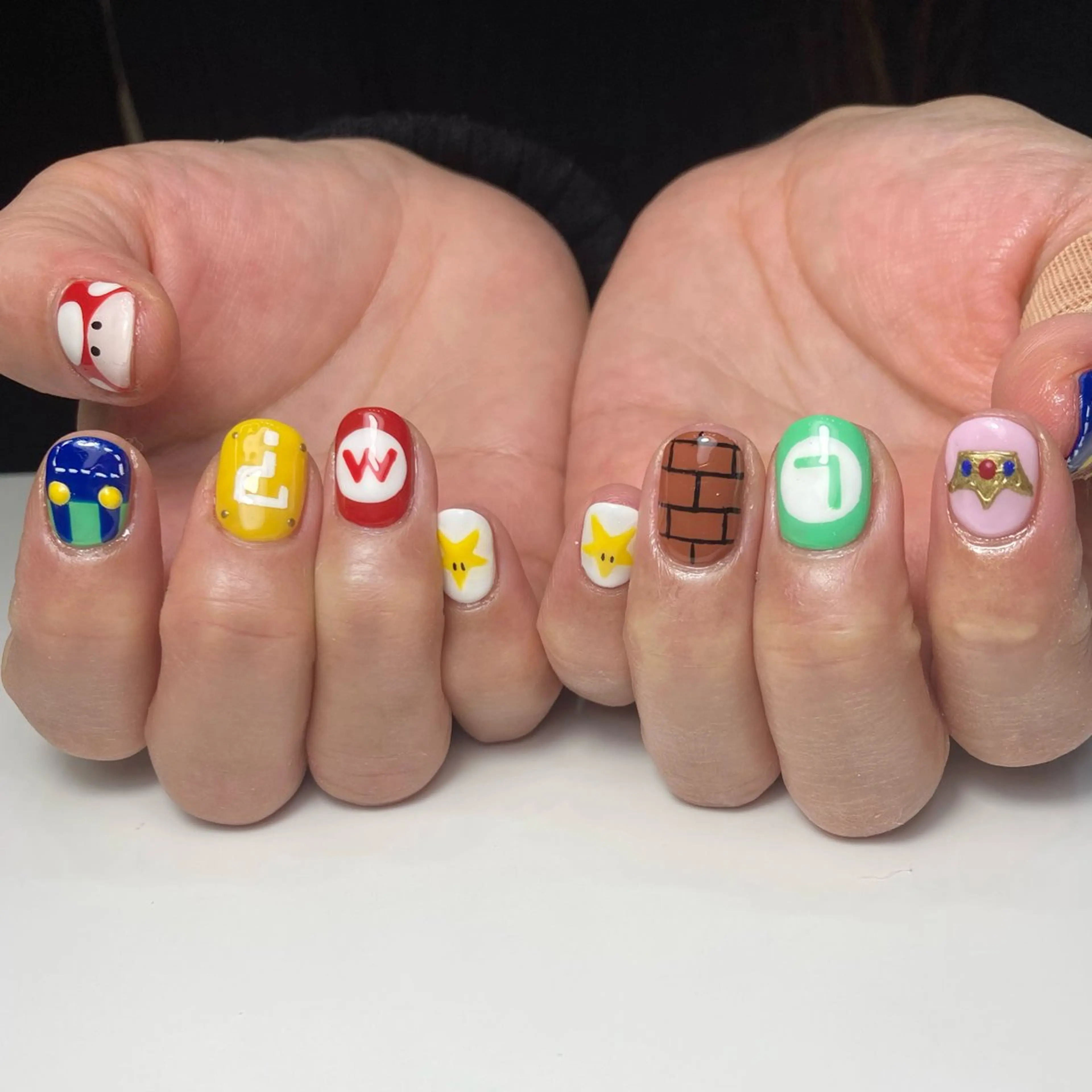 ネイル ハンドネイル フットネイル Legit nail salonのネイルデザイン