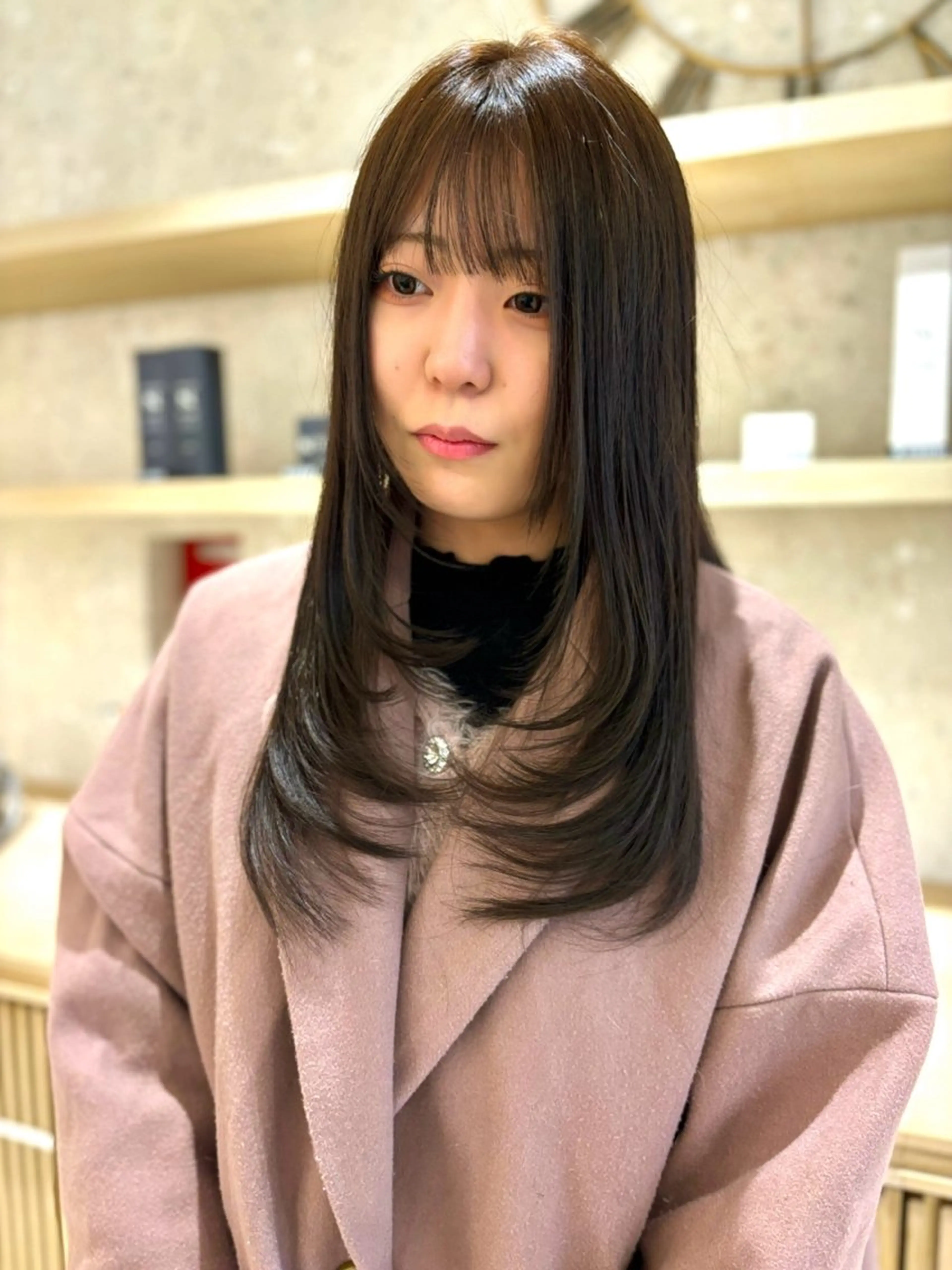 ミディアム 💫扱いやすい /レイヤー/小林陸のヘアスタイル