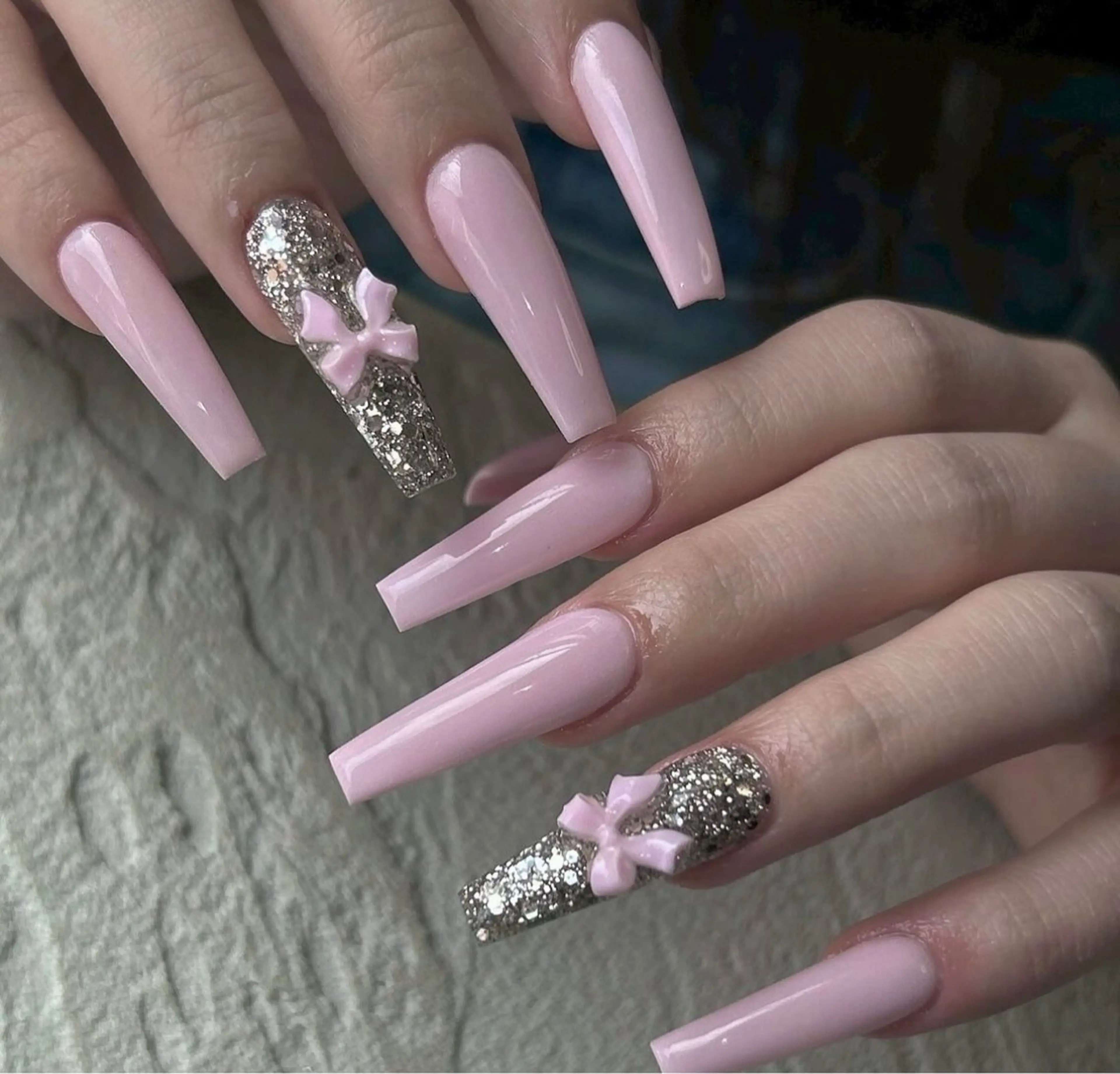 ネイル アートネイル フレンチネイル ジェルネイル ニュアンスネイル オフィスネイル NIE MoMoのネイルデザイン