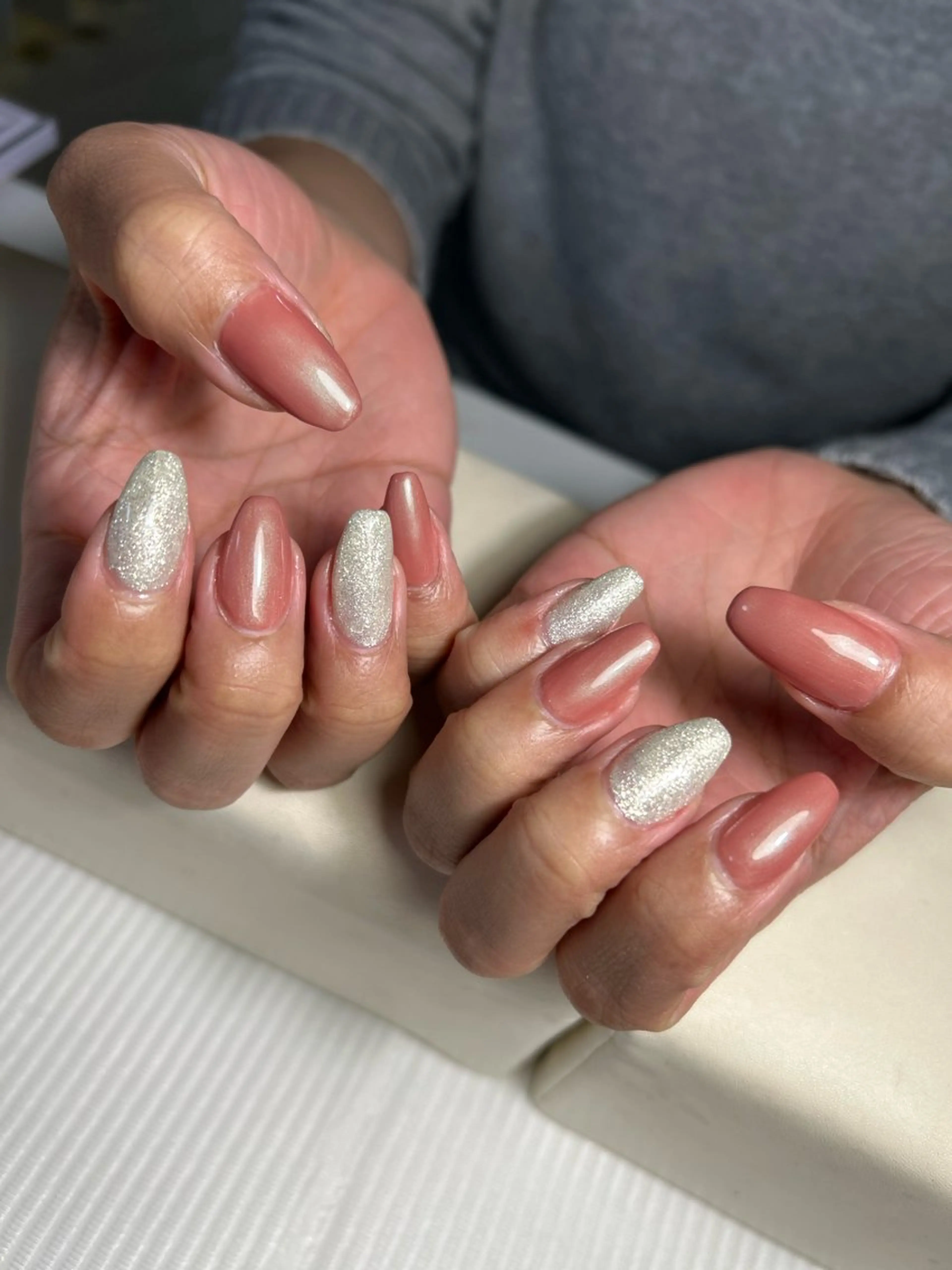 ネイル グラデーション ラメ(グリッター) ラメグラデーション ワンカラーネイル ピンク nail mor-ネイルモア-藤が丘店所属・nail mor. 藤が丘店　ふかだのネイルデザイン