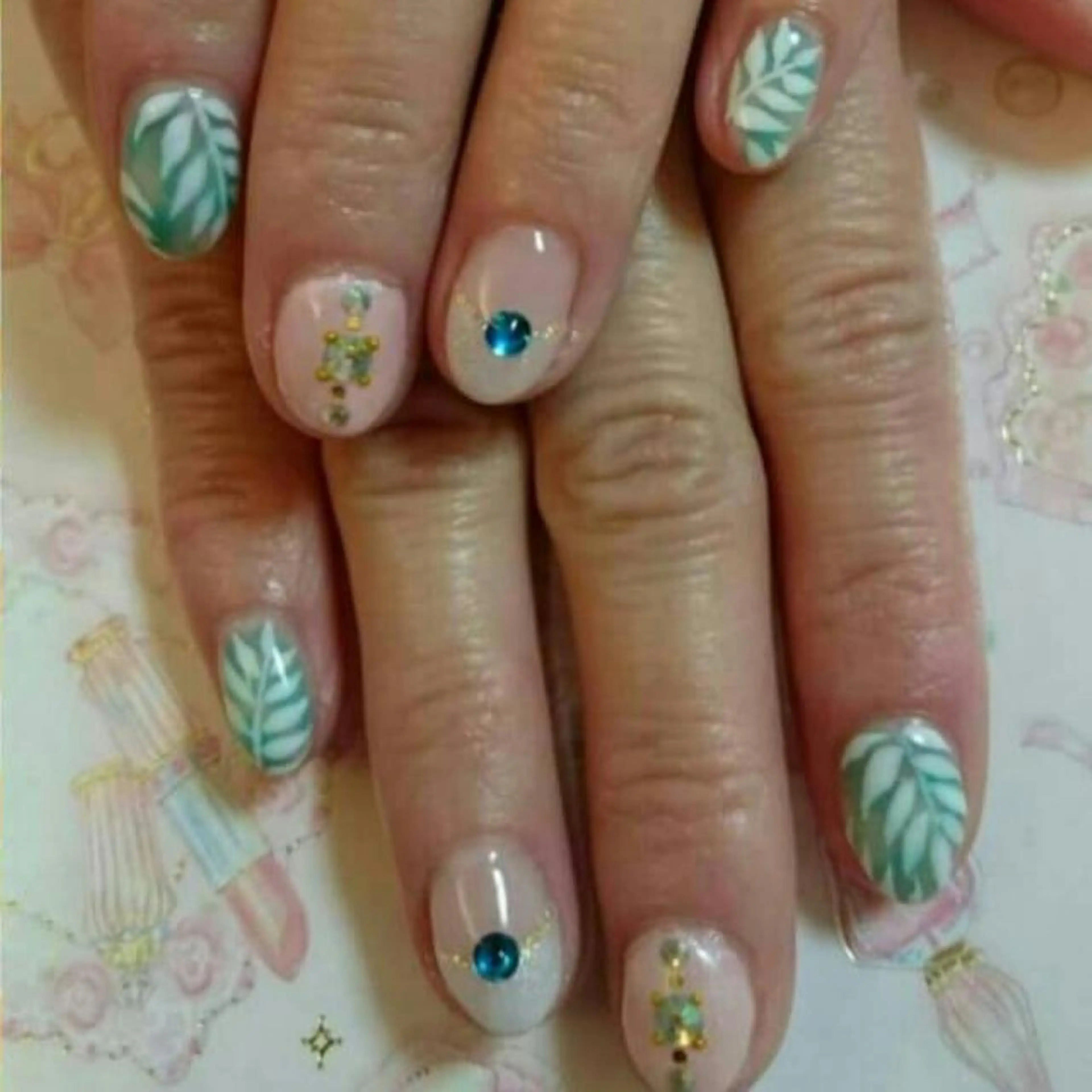 ネイル 田代 夏子のネイルデザイン