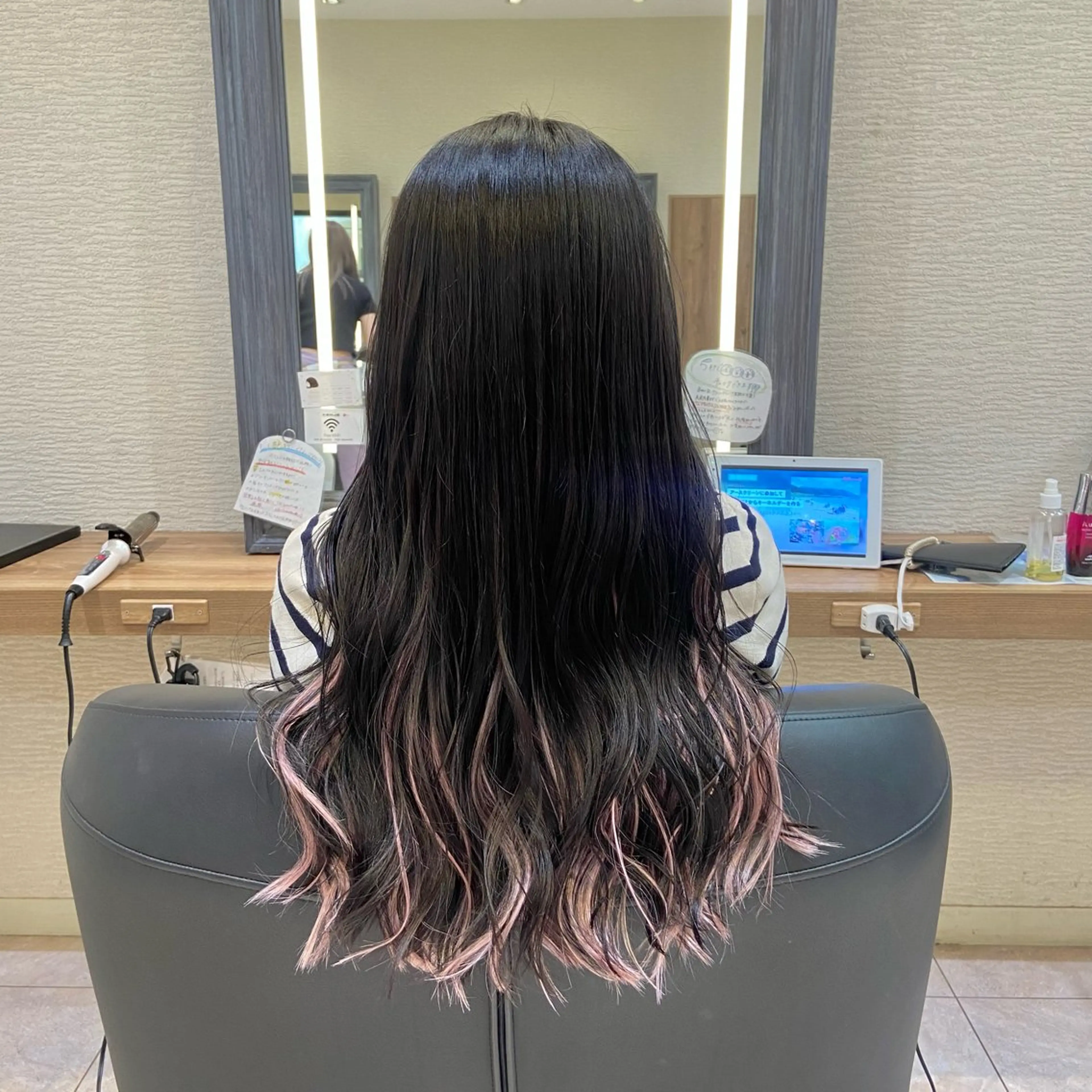 セミロング loca by tree所属・髪質改善/うる艶ヘア HARUNAのヘアスタイル